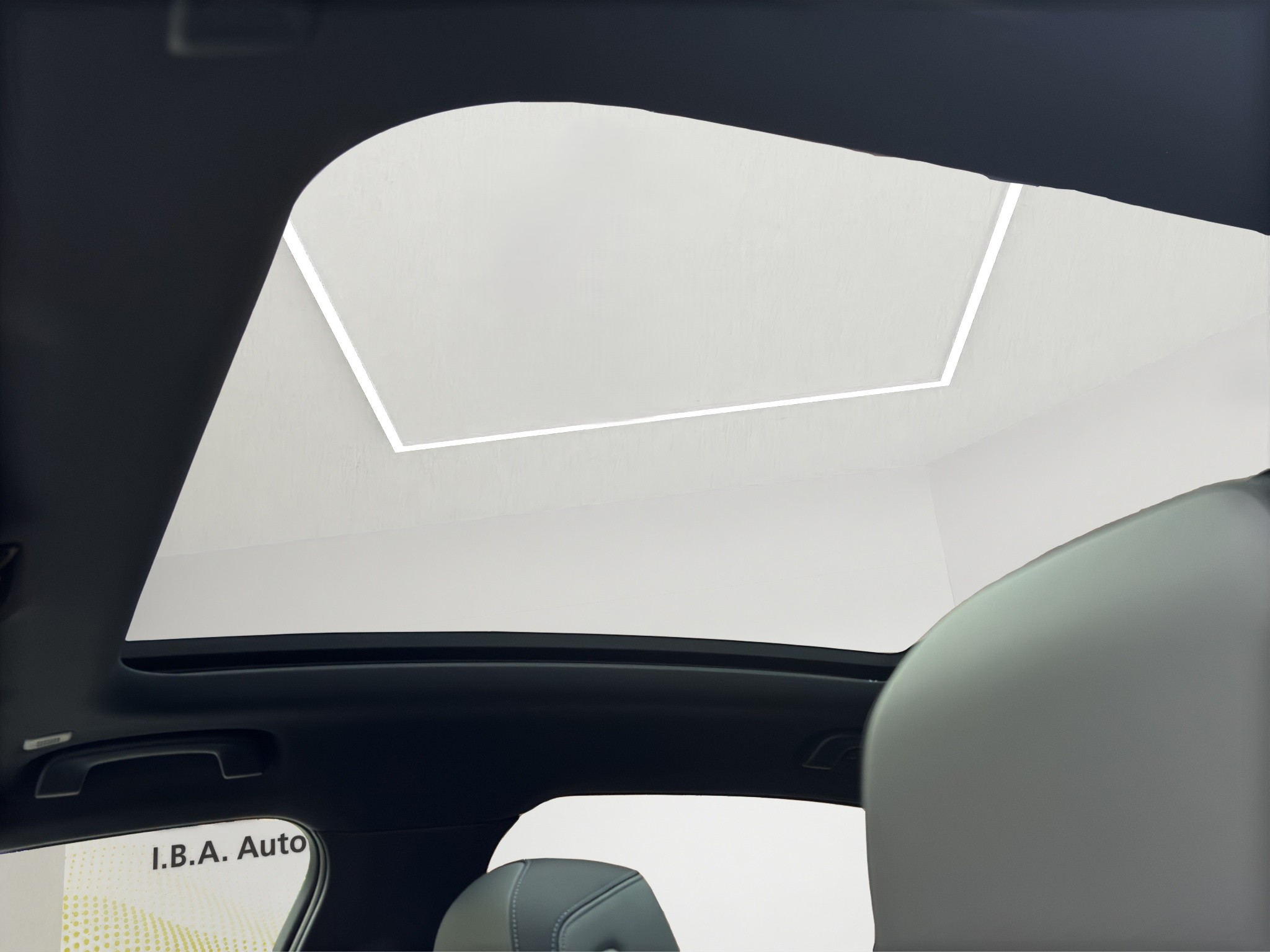 listing desktop thumbnail image 14