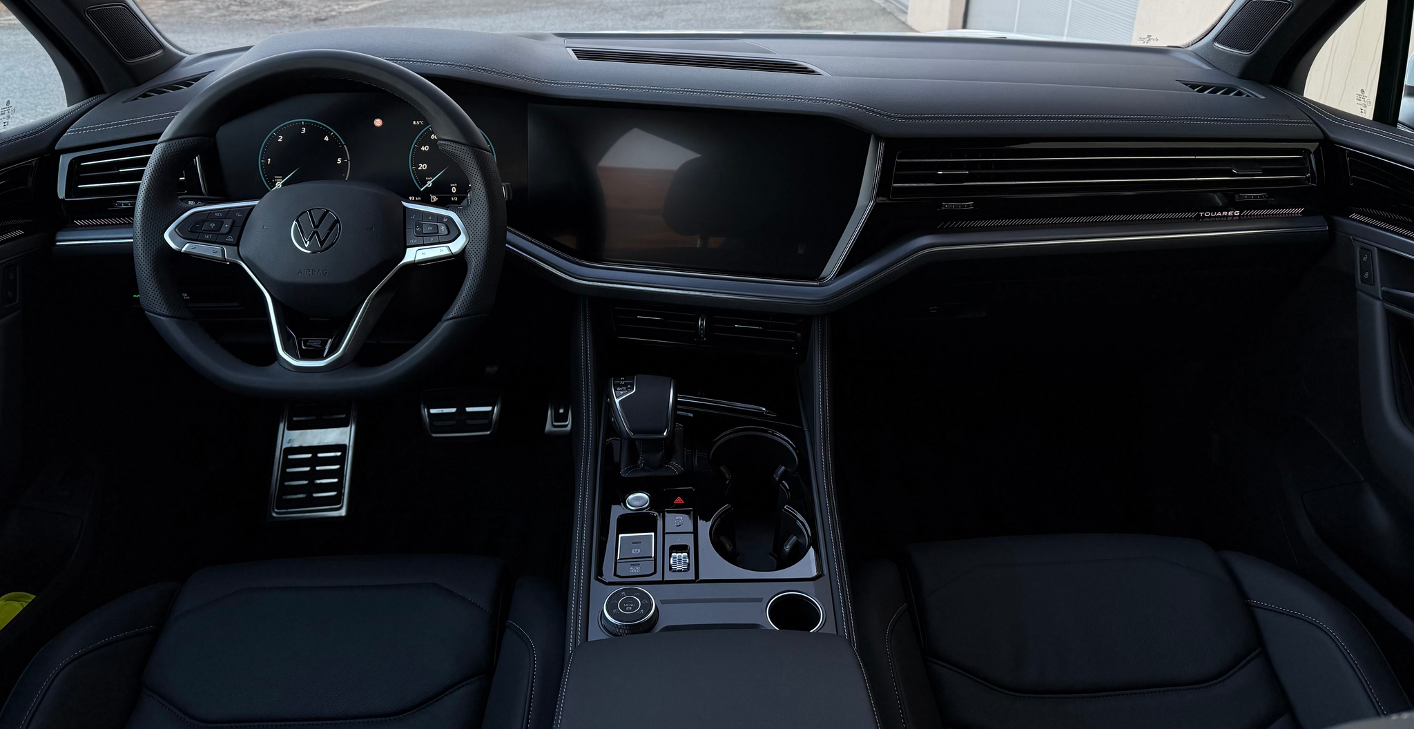 listing desktop thumbnail image 15