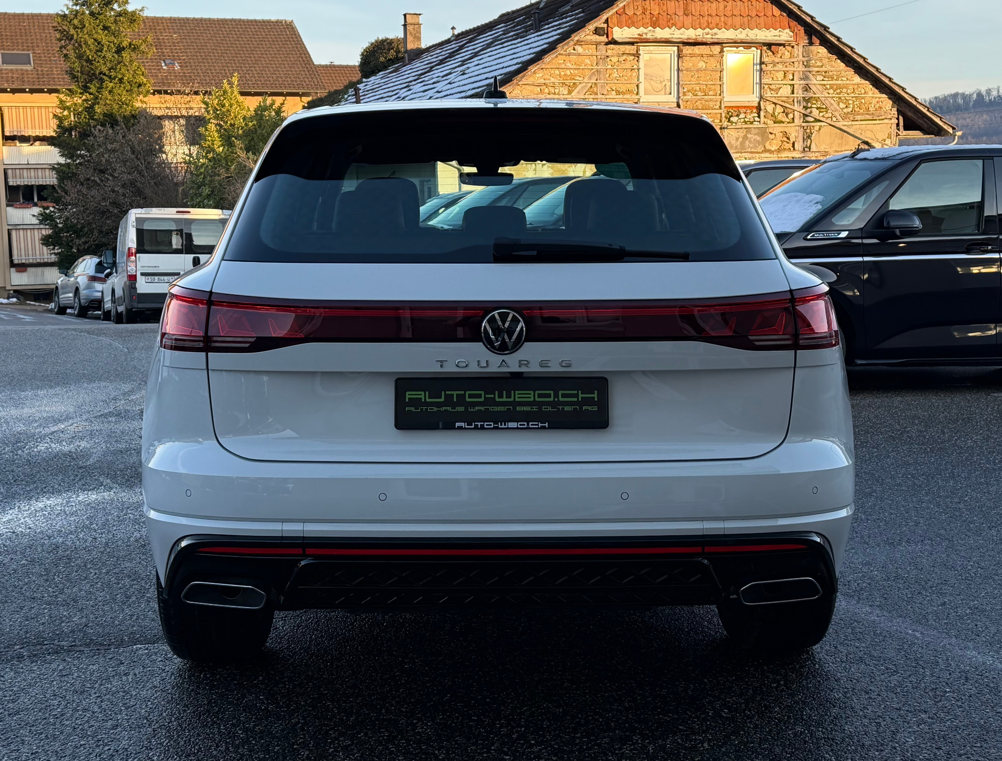 listing desktop thumbnail image 5