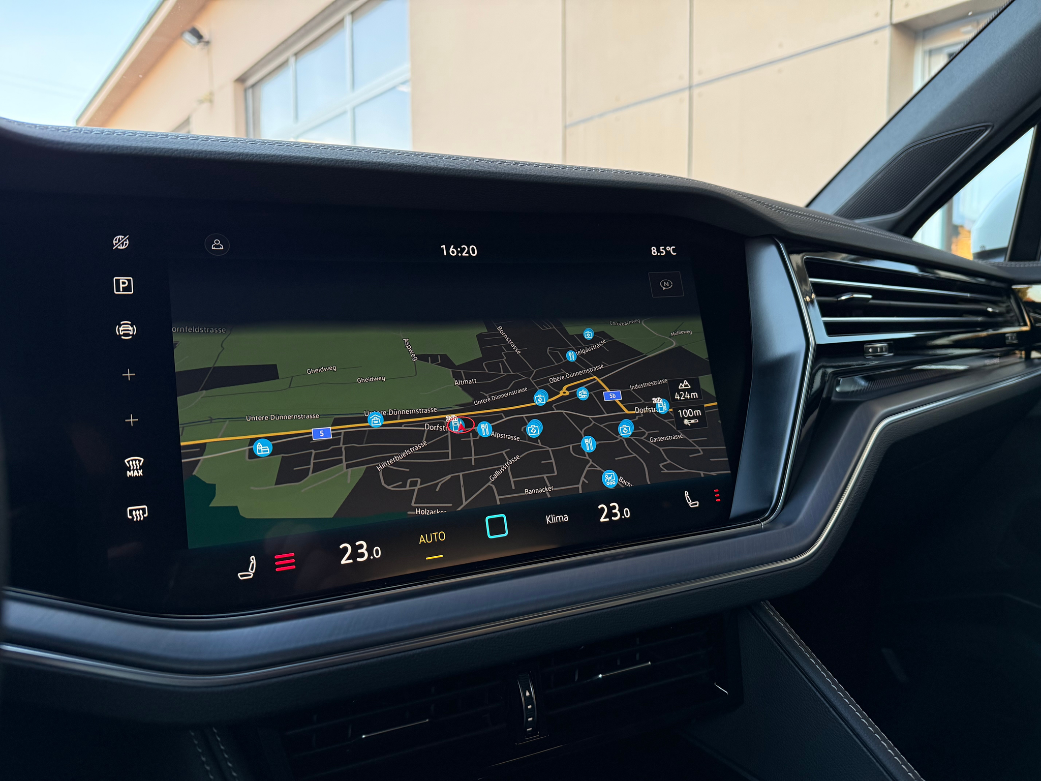 listing desktop thumbnail image 19