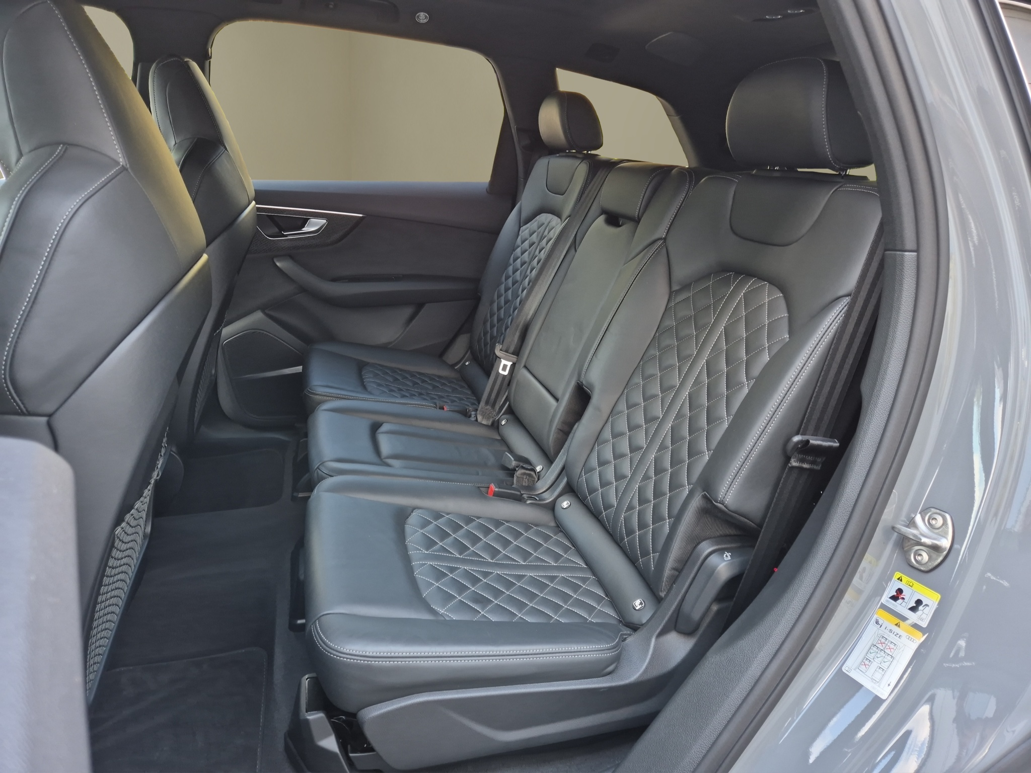 listing desktop thumbnail image 14