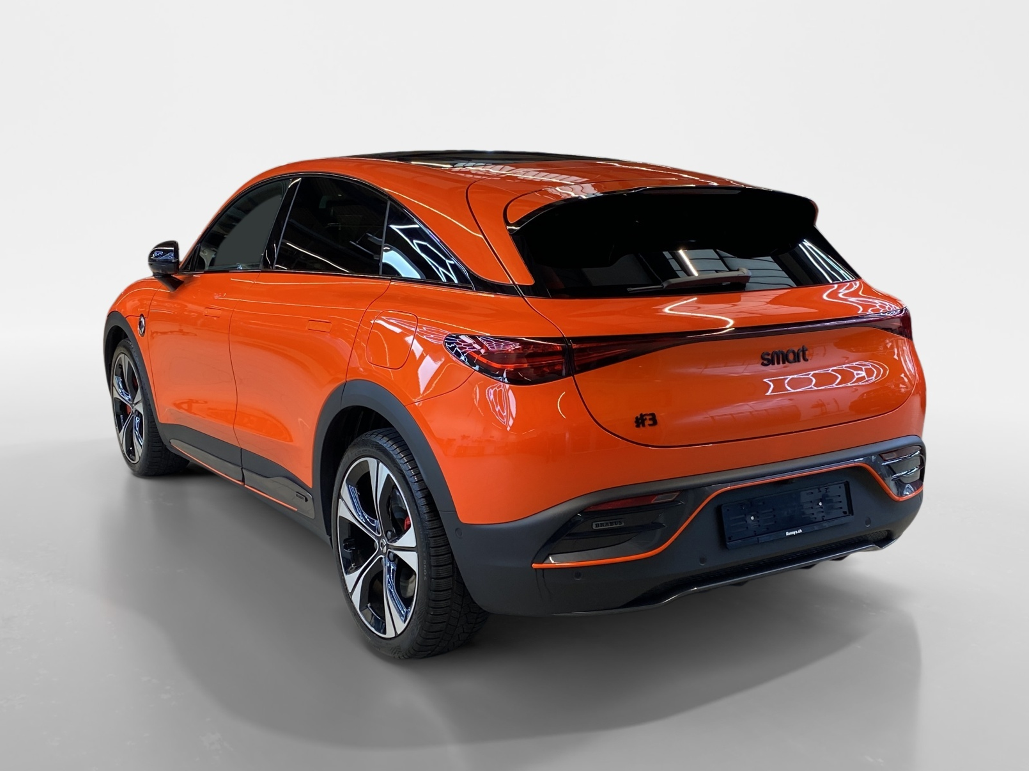 listing desktop thumbnail image 3