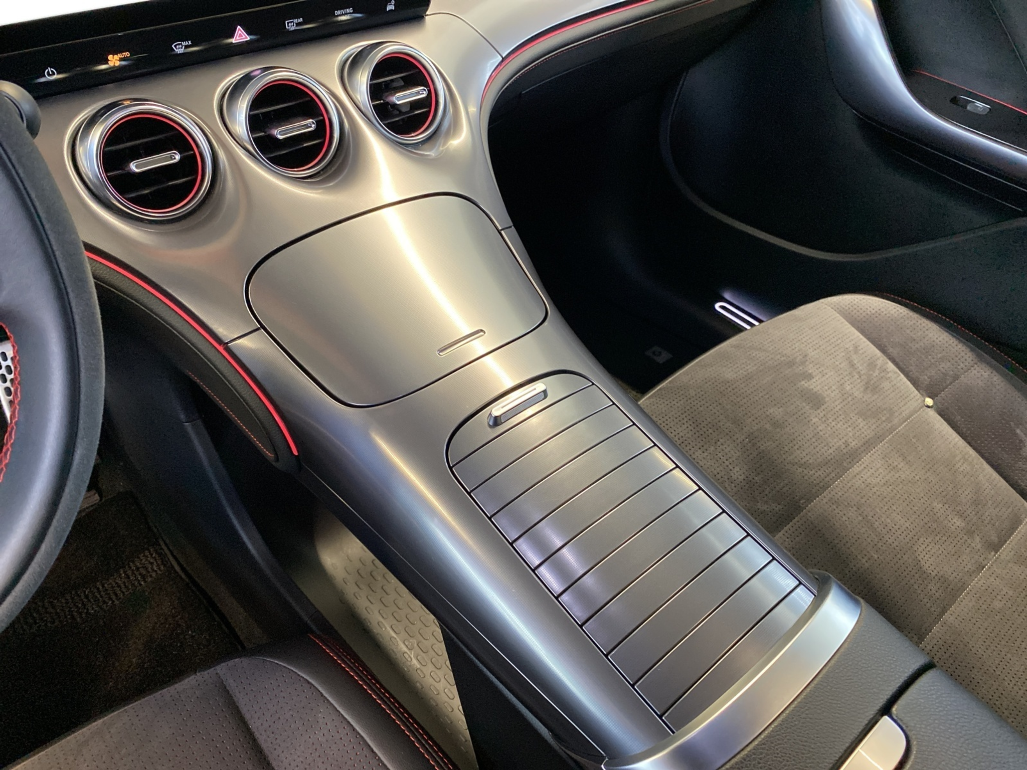 listing desktop thumbnail image 9