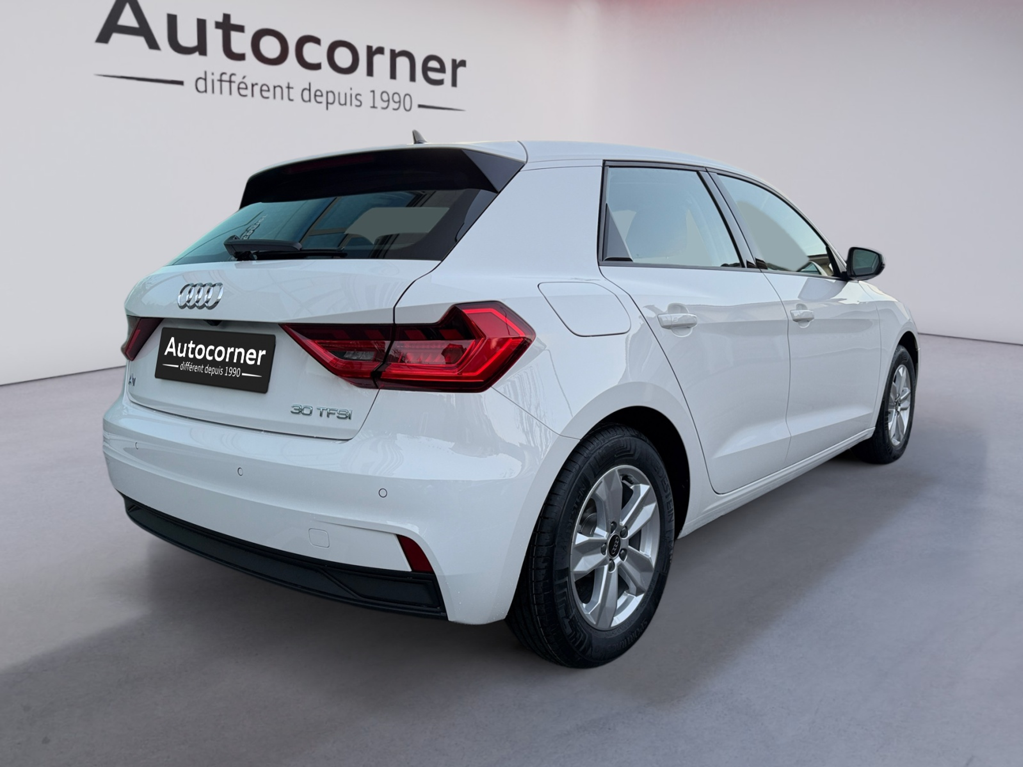 listing desktop thumbnail image 4