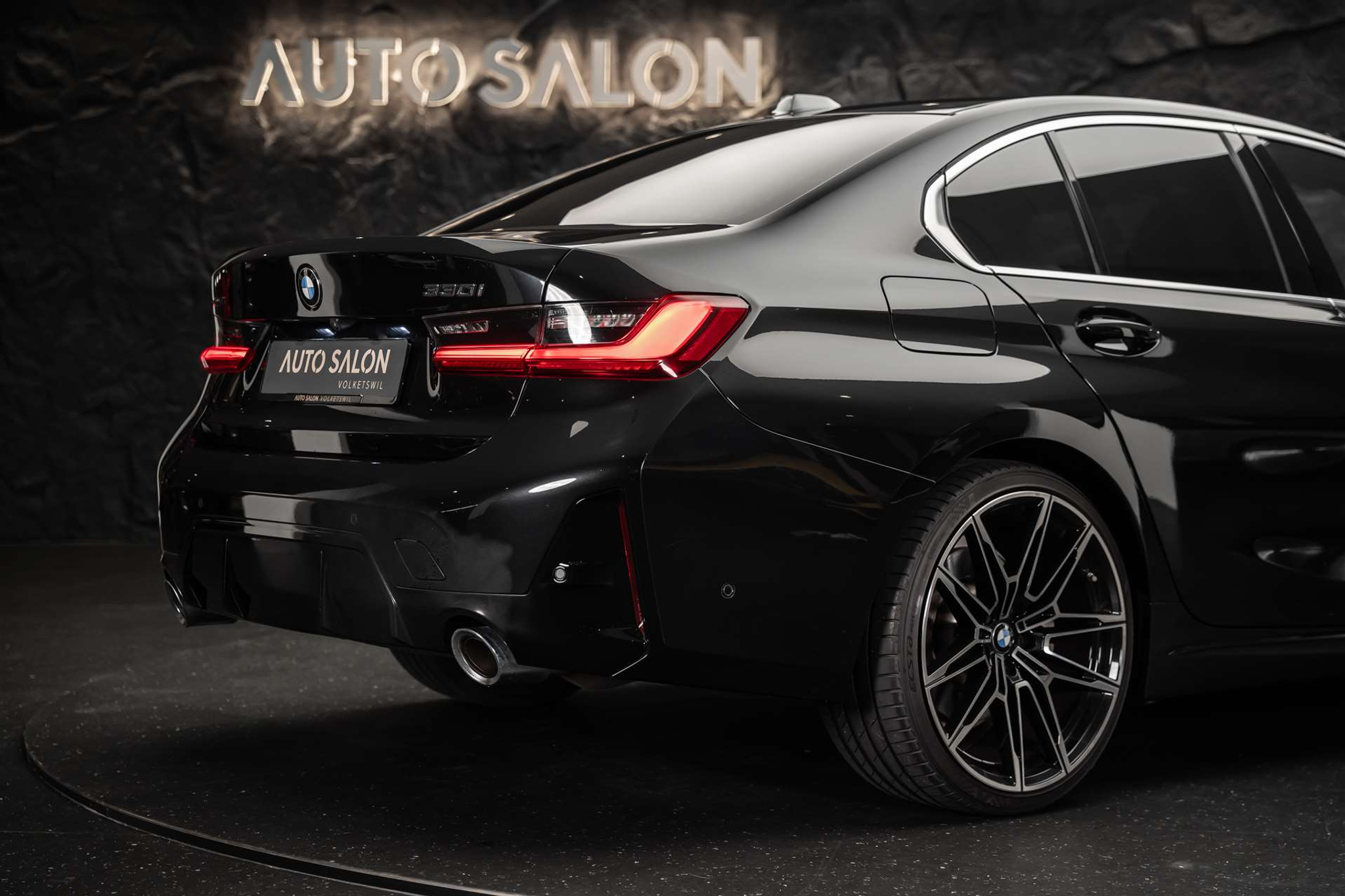 listing desktop thumbnail image 16