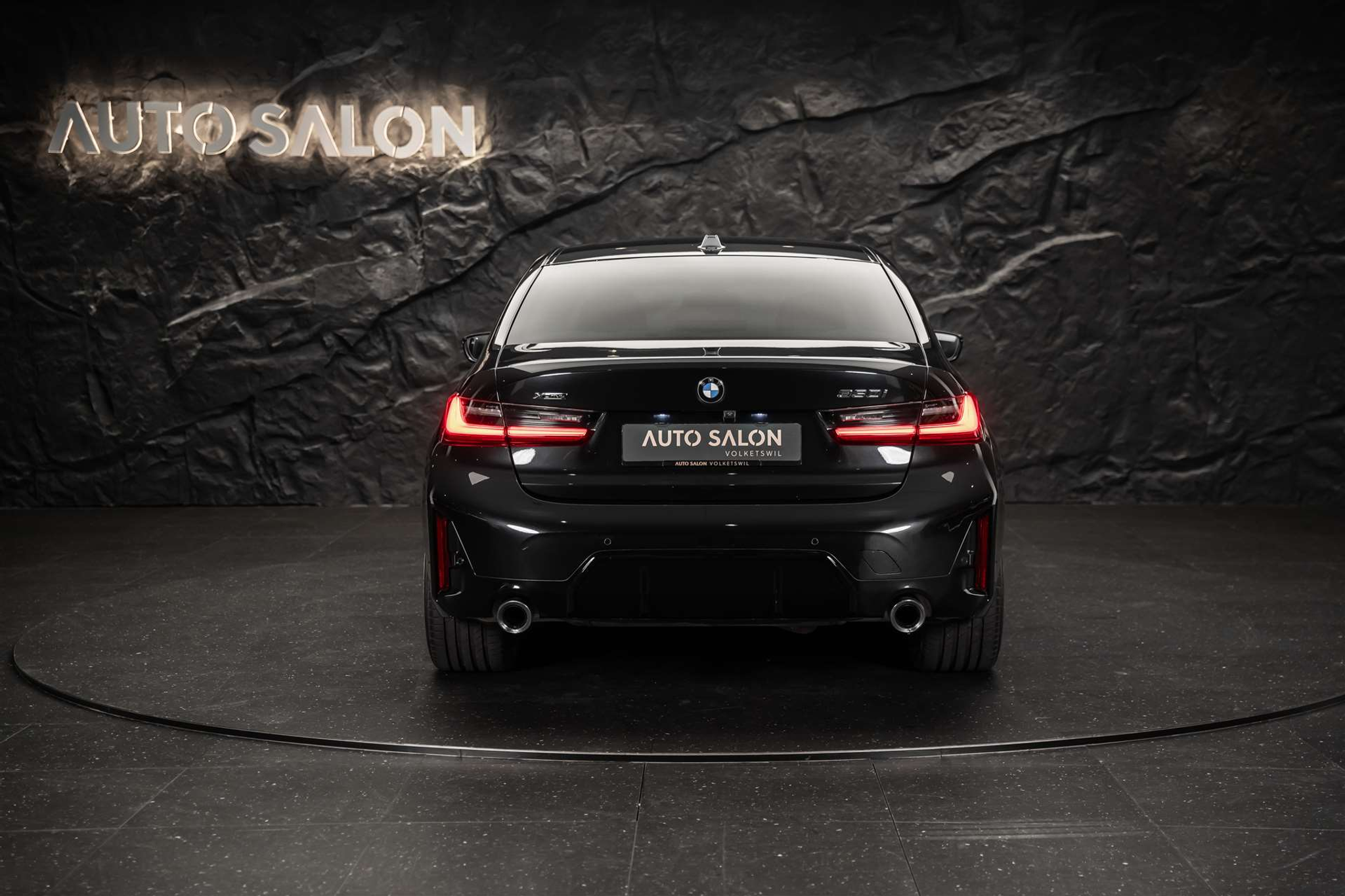 listing desktop thumbnail image 3