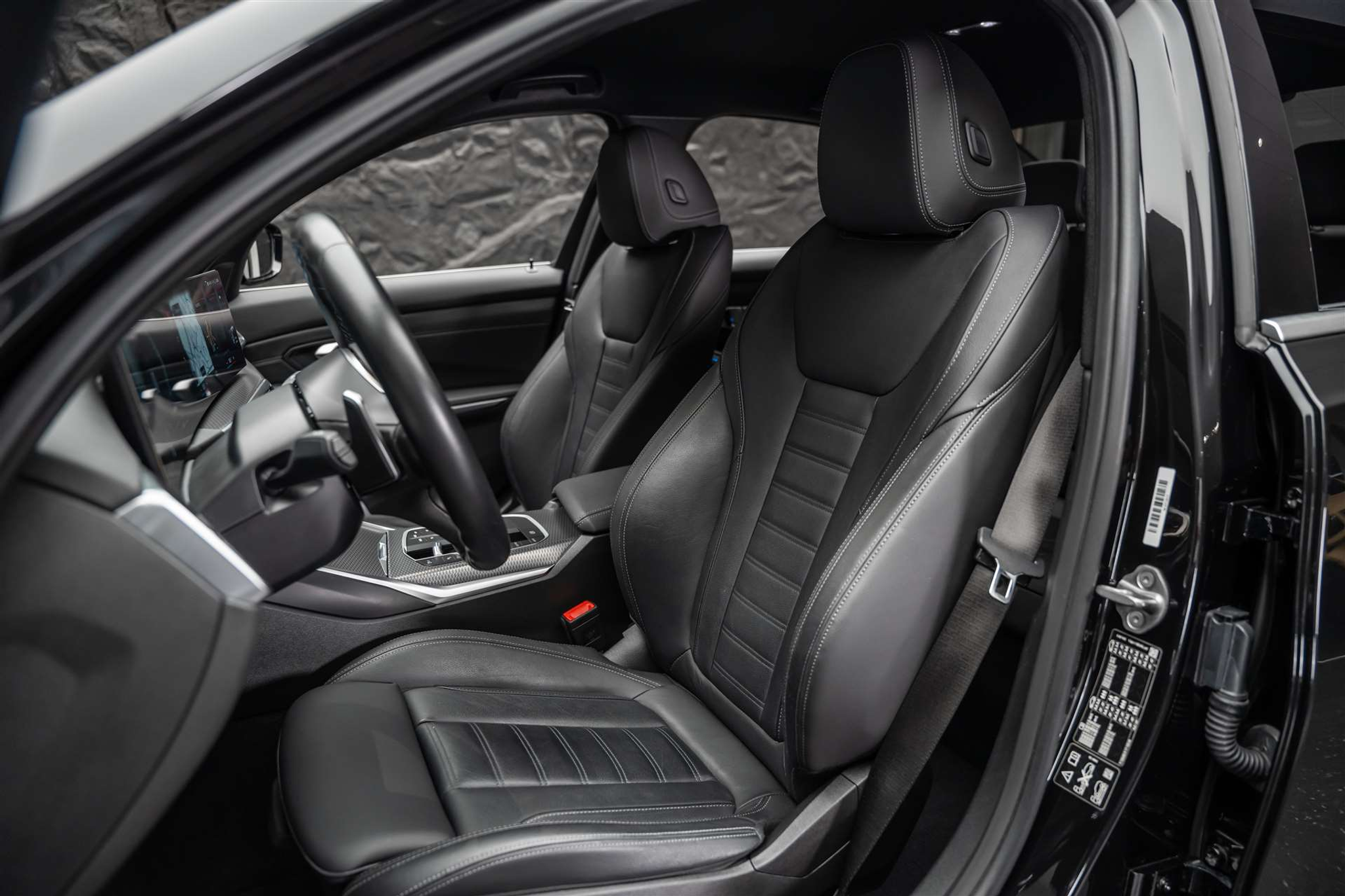 listing desktop thumbnail image 9