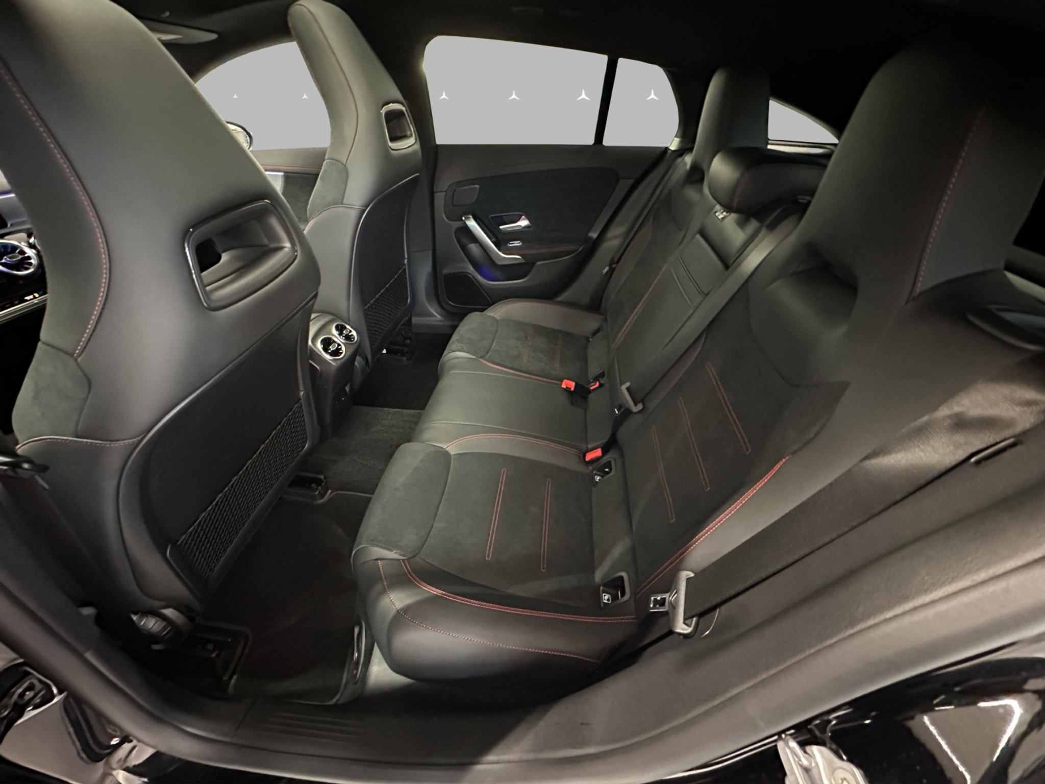 listing desktop thumbnail image 10