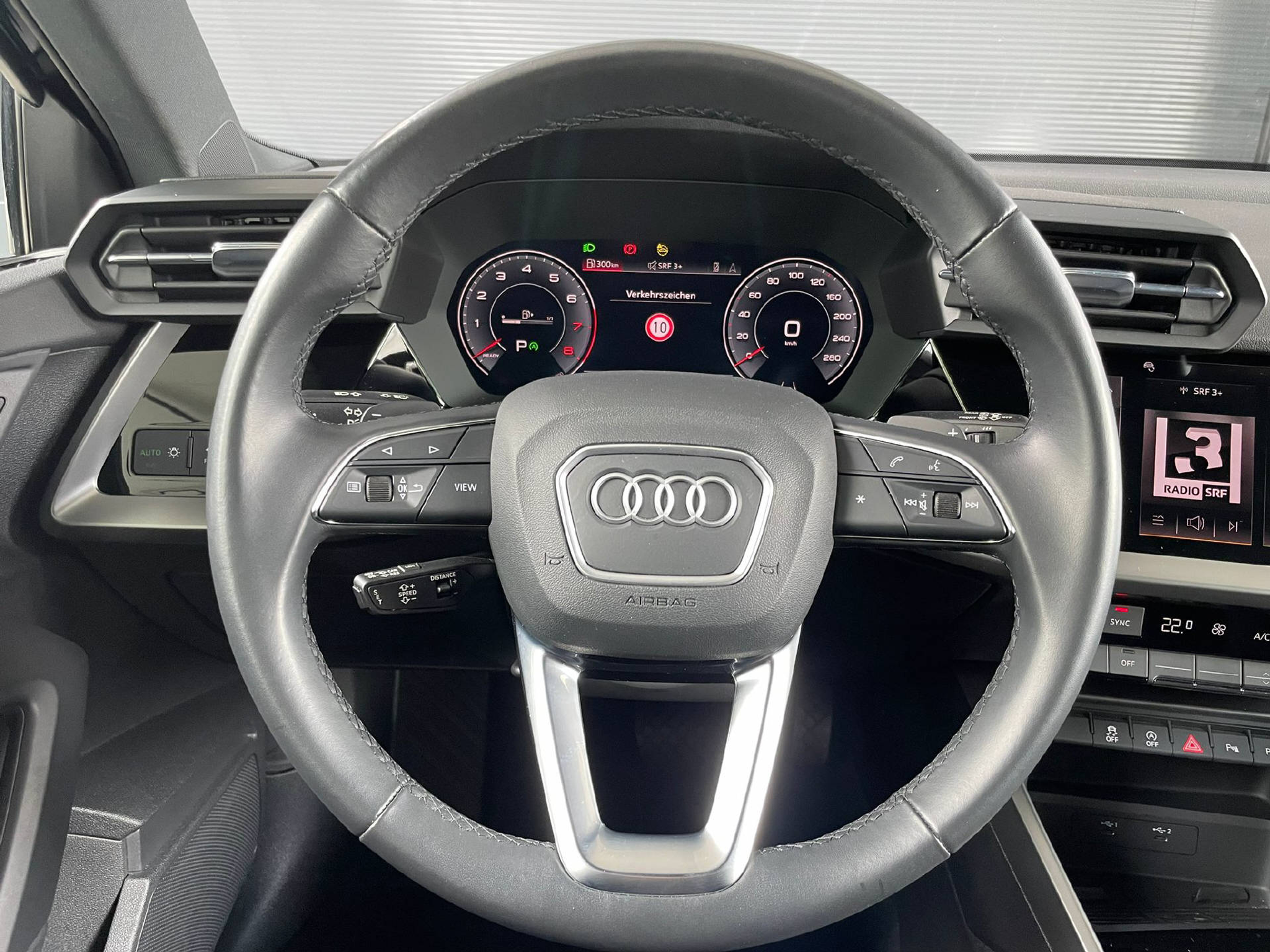 listing desktop thumbnail image 7