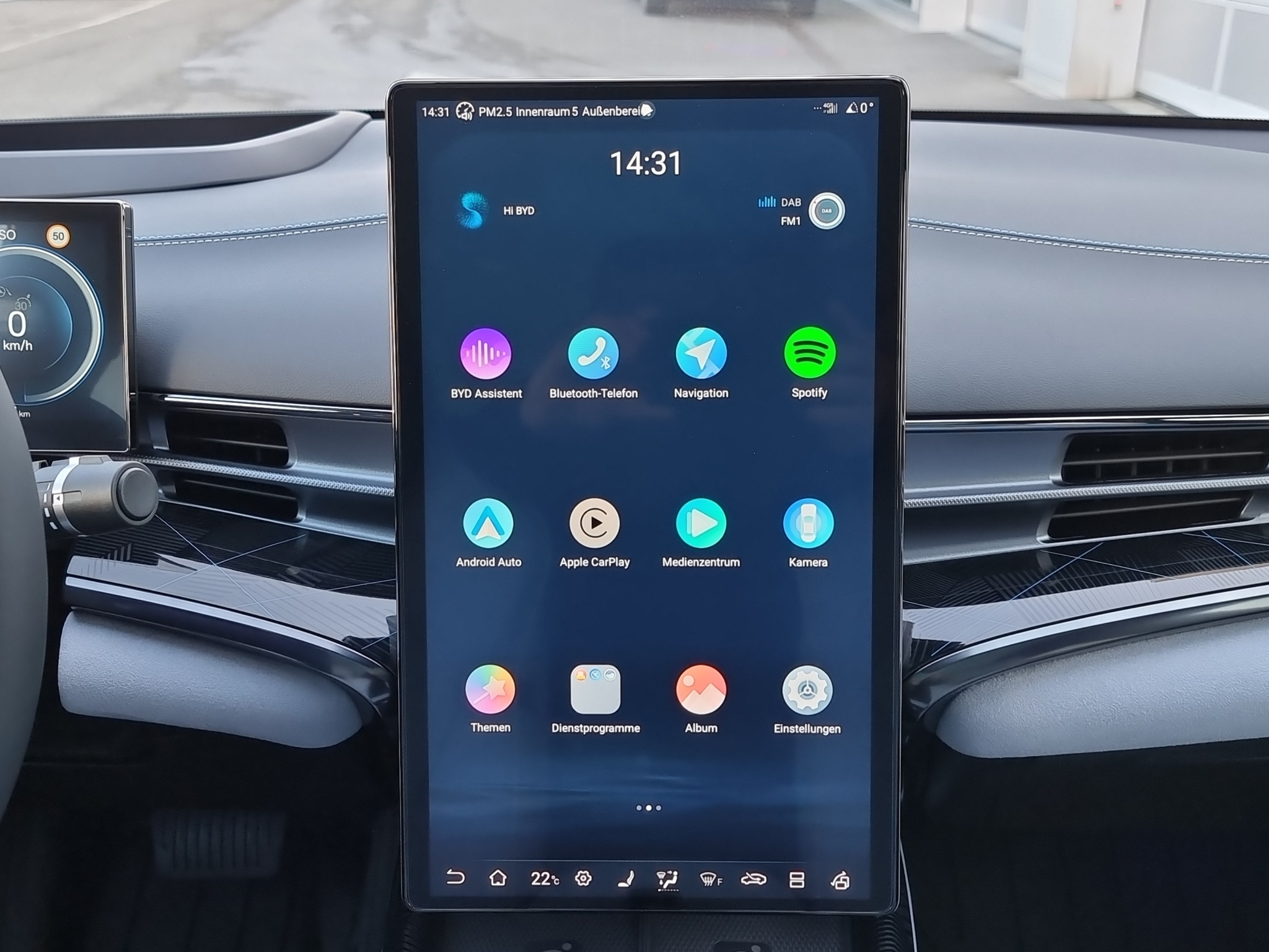 listing desktop thumbnail image 7