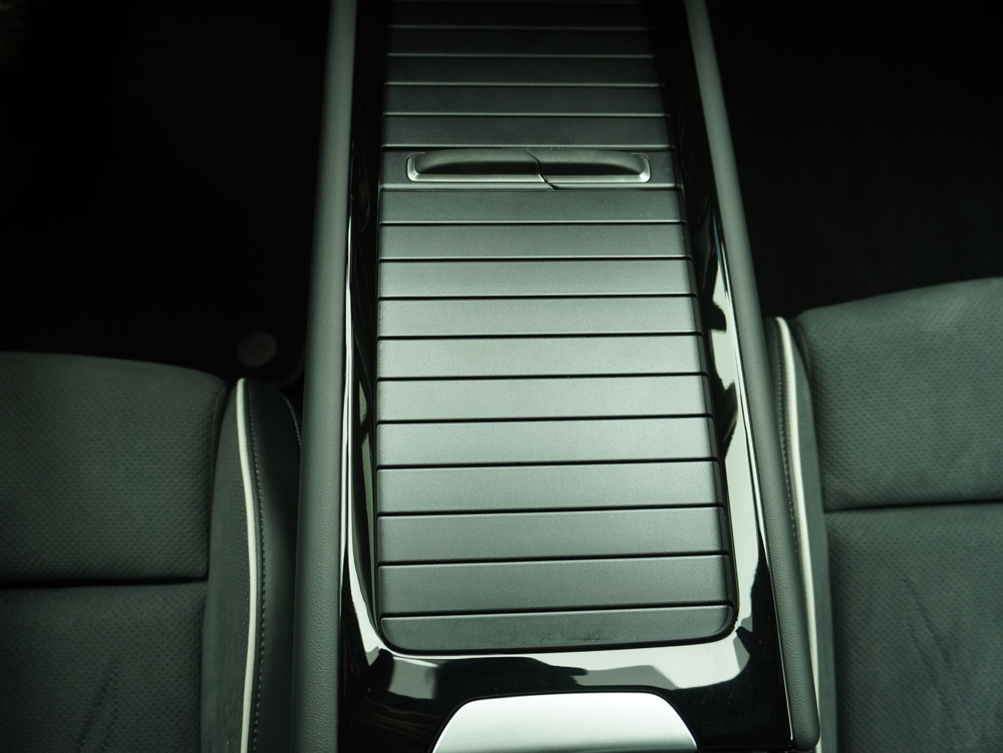 listing desktop thumbnail image 15