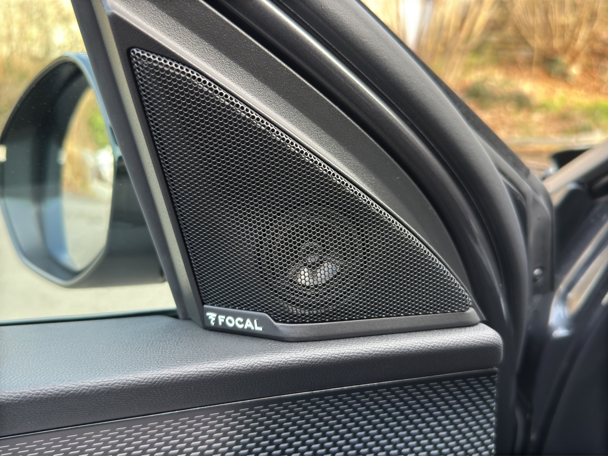 listing desktop thumbnail image 24