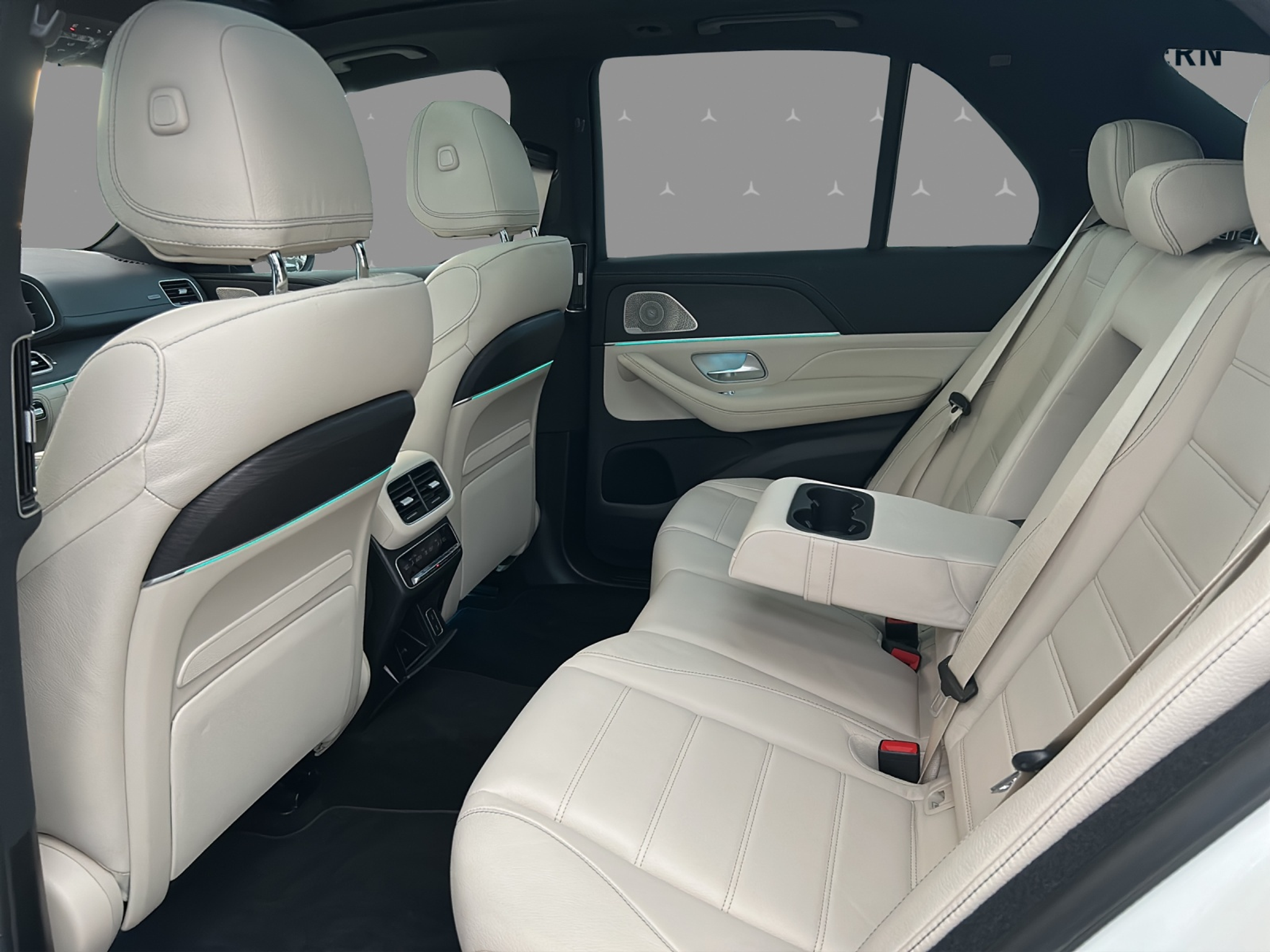 listing desktop thumbnail image 10