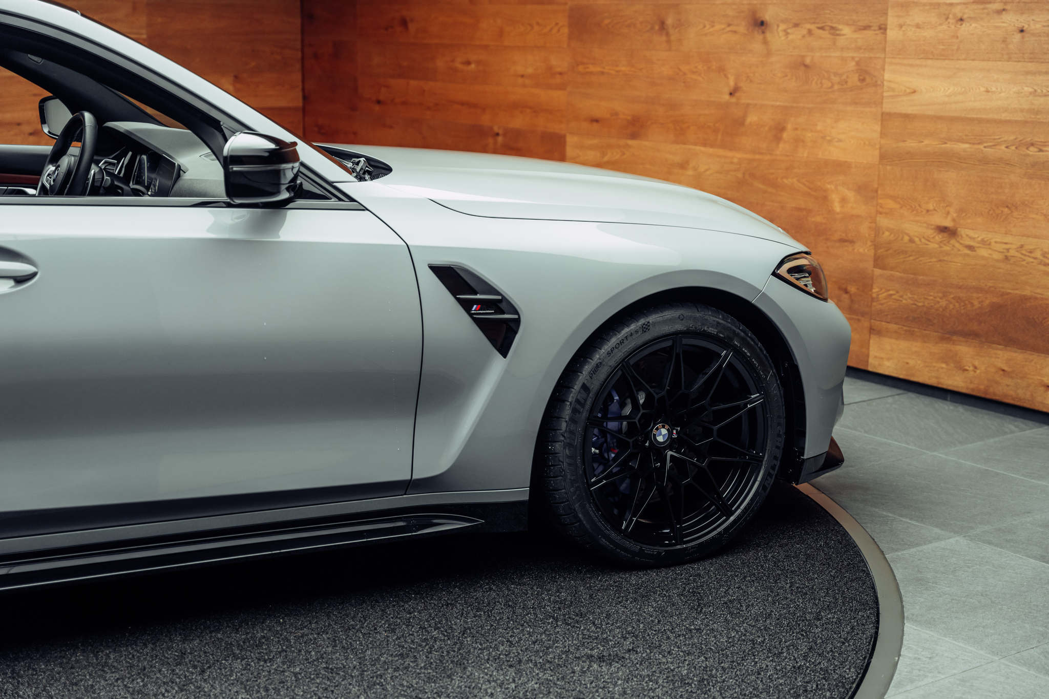 listing desktop thumbnail image 21