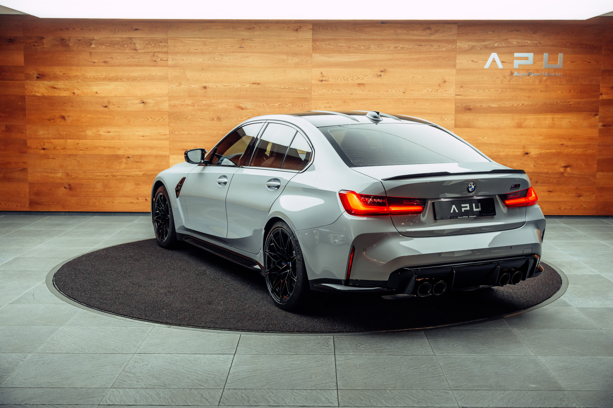 listing desktop thumbnail image 2