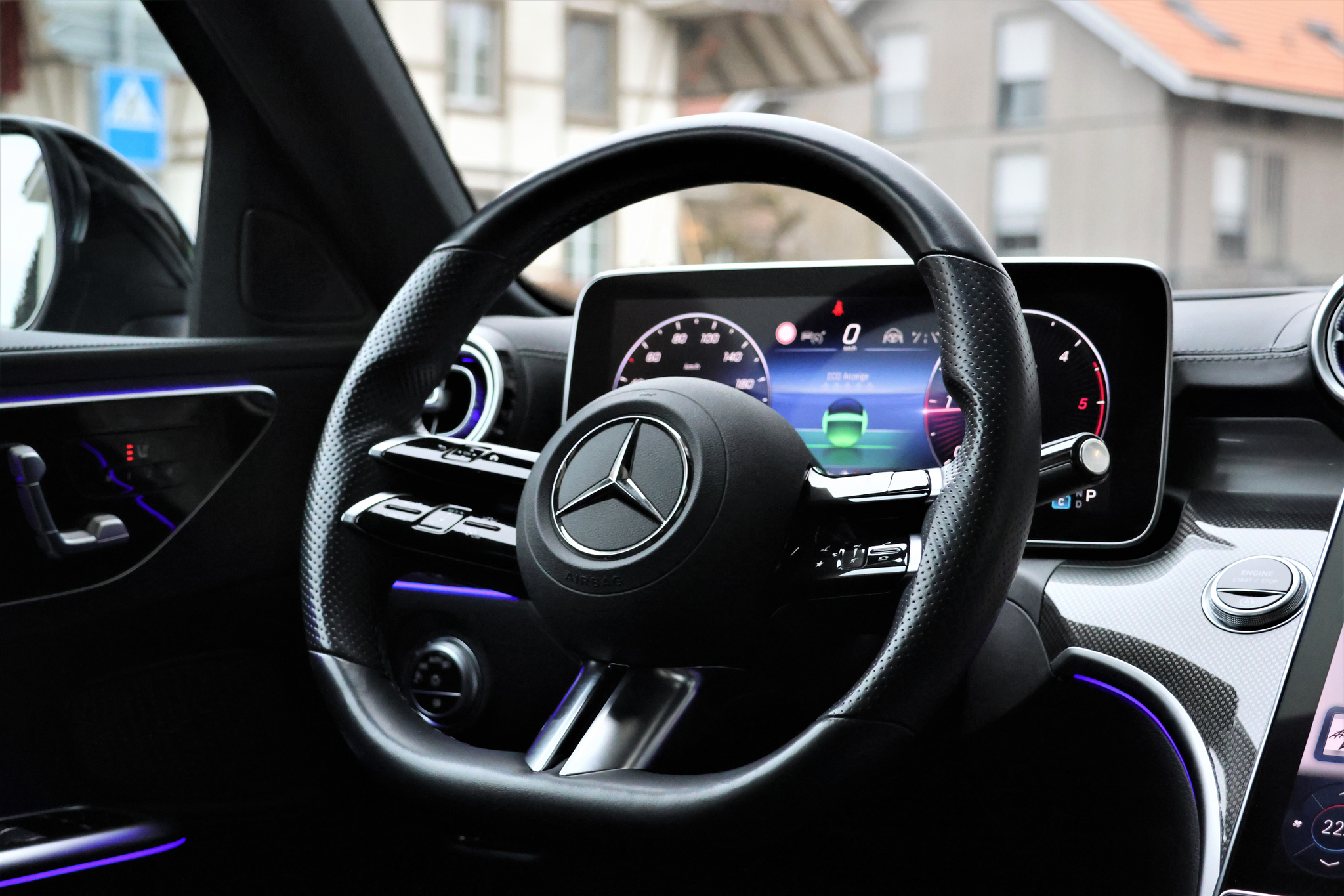 listing desktop thumbnail image 14