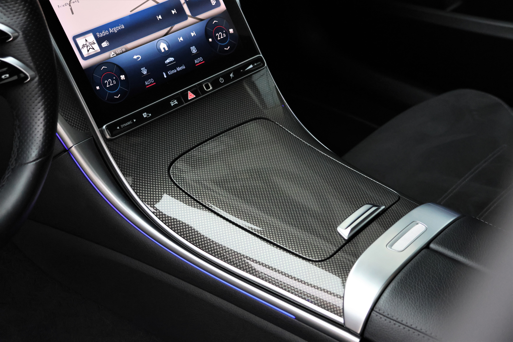 listing desktop thumbnail image 9