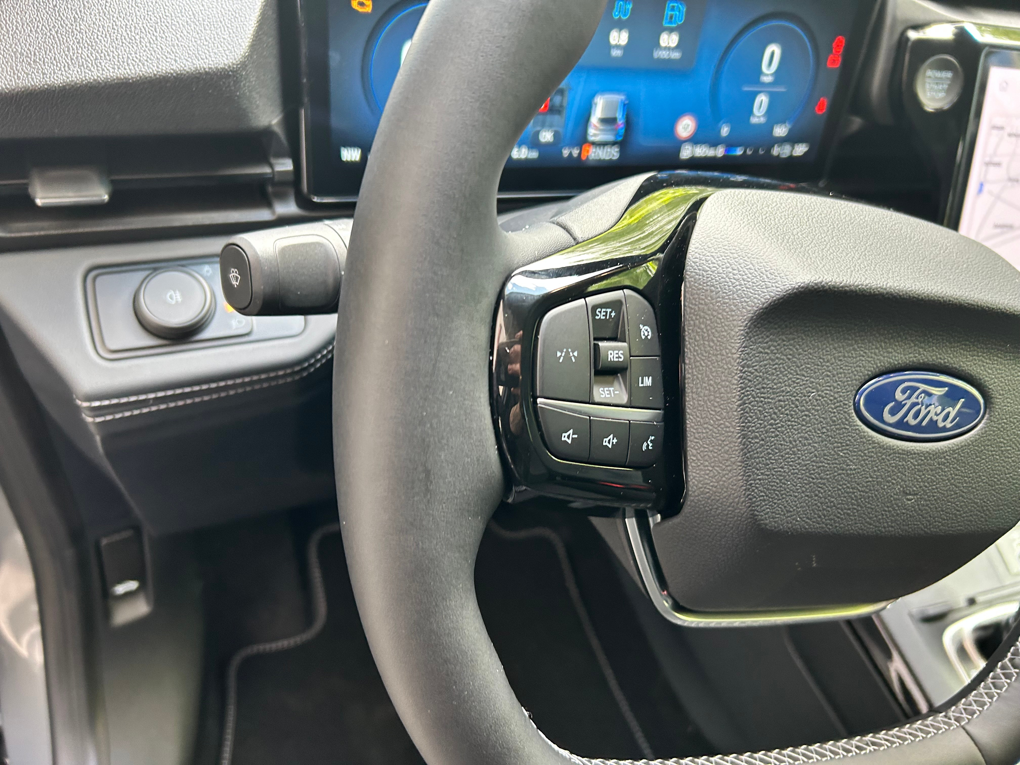 listing desktop thumbnail image 11