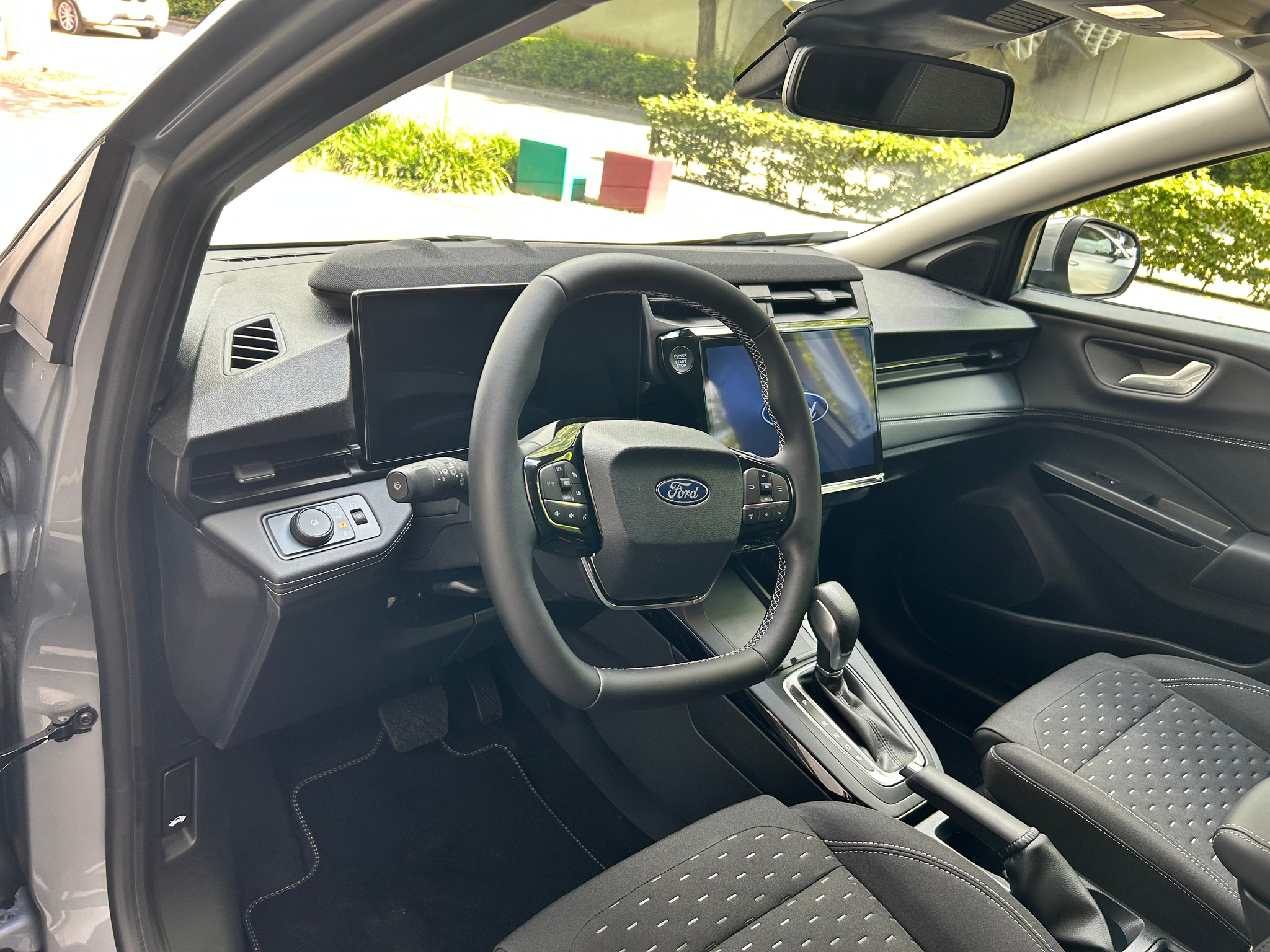 listing desktop thumbnail image 9