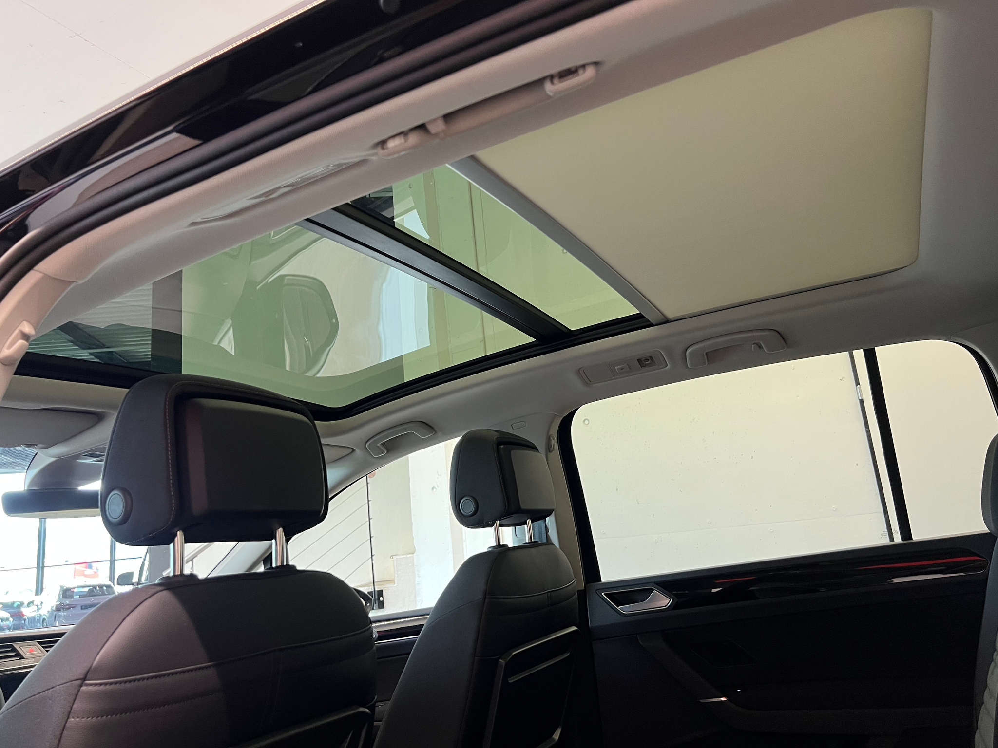 listing desktop thumbnail image 17