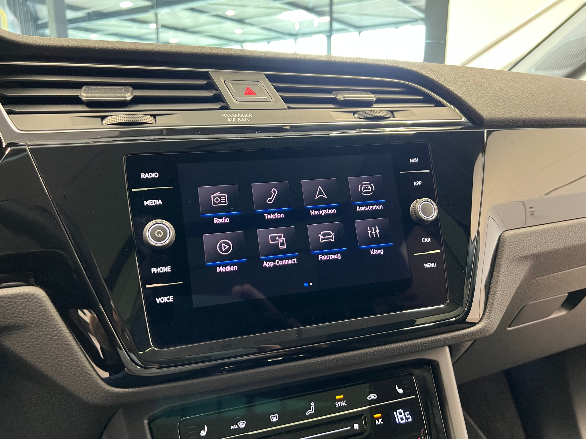 listing desktop thumbnail image 29