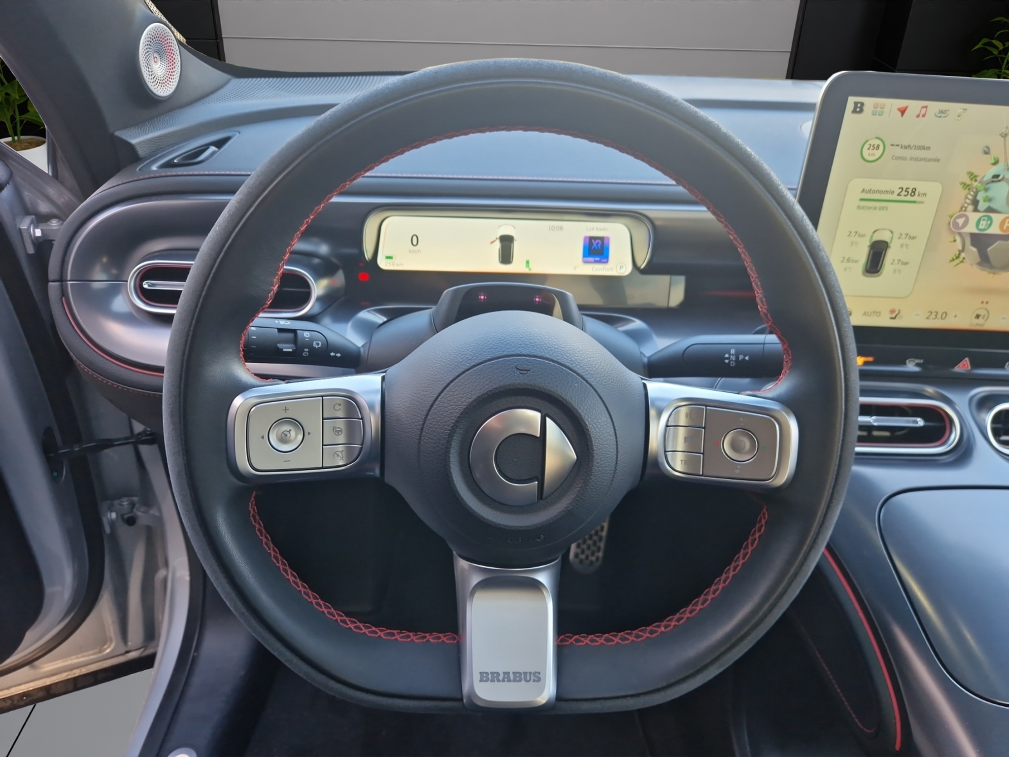 listing desktop thumbnail image 13