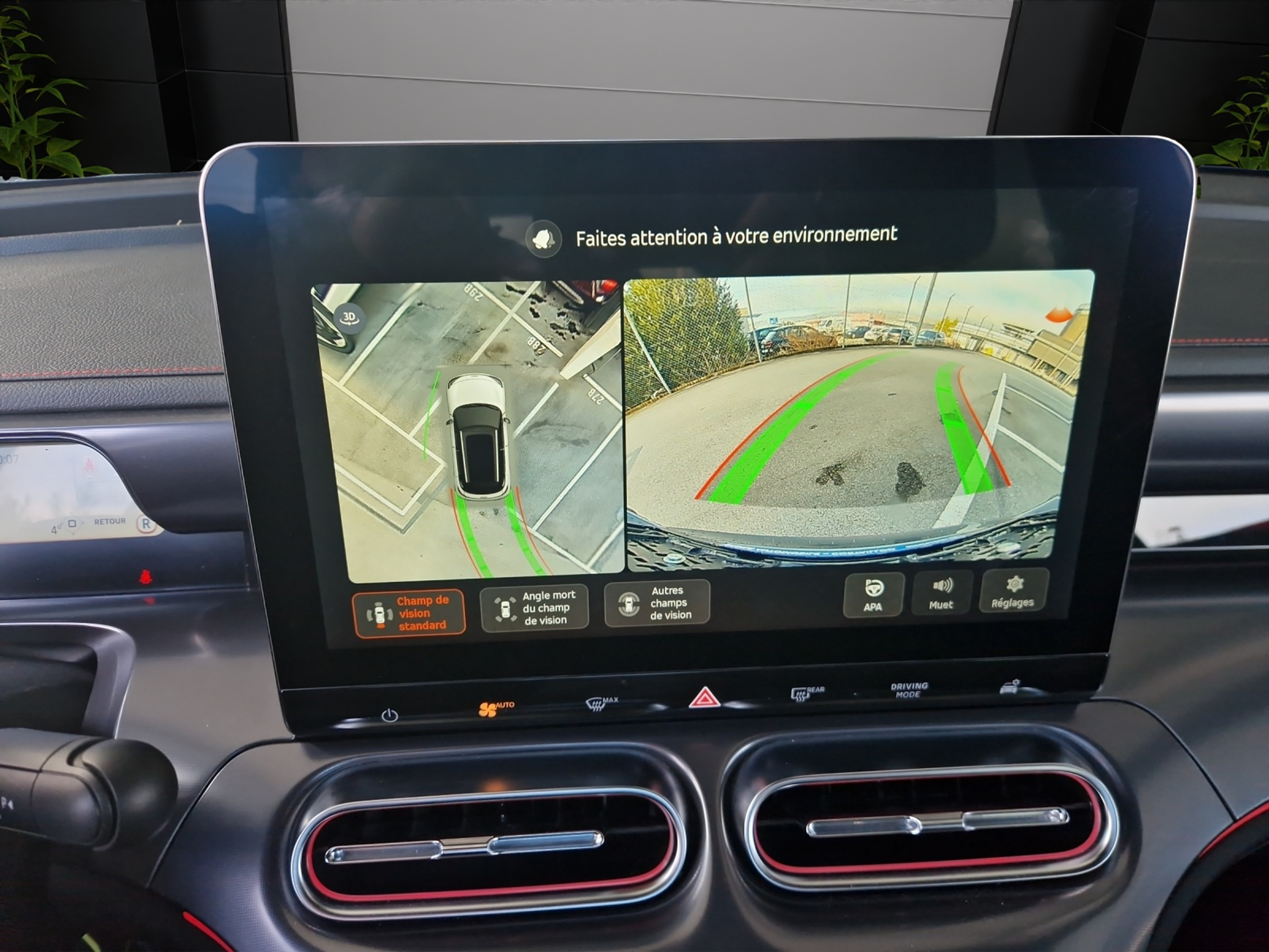 listing desktop thumbnail image 12