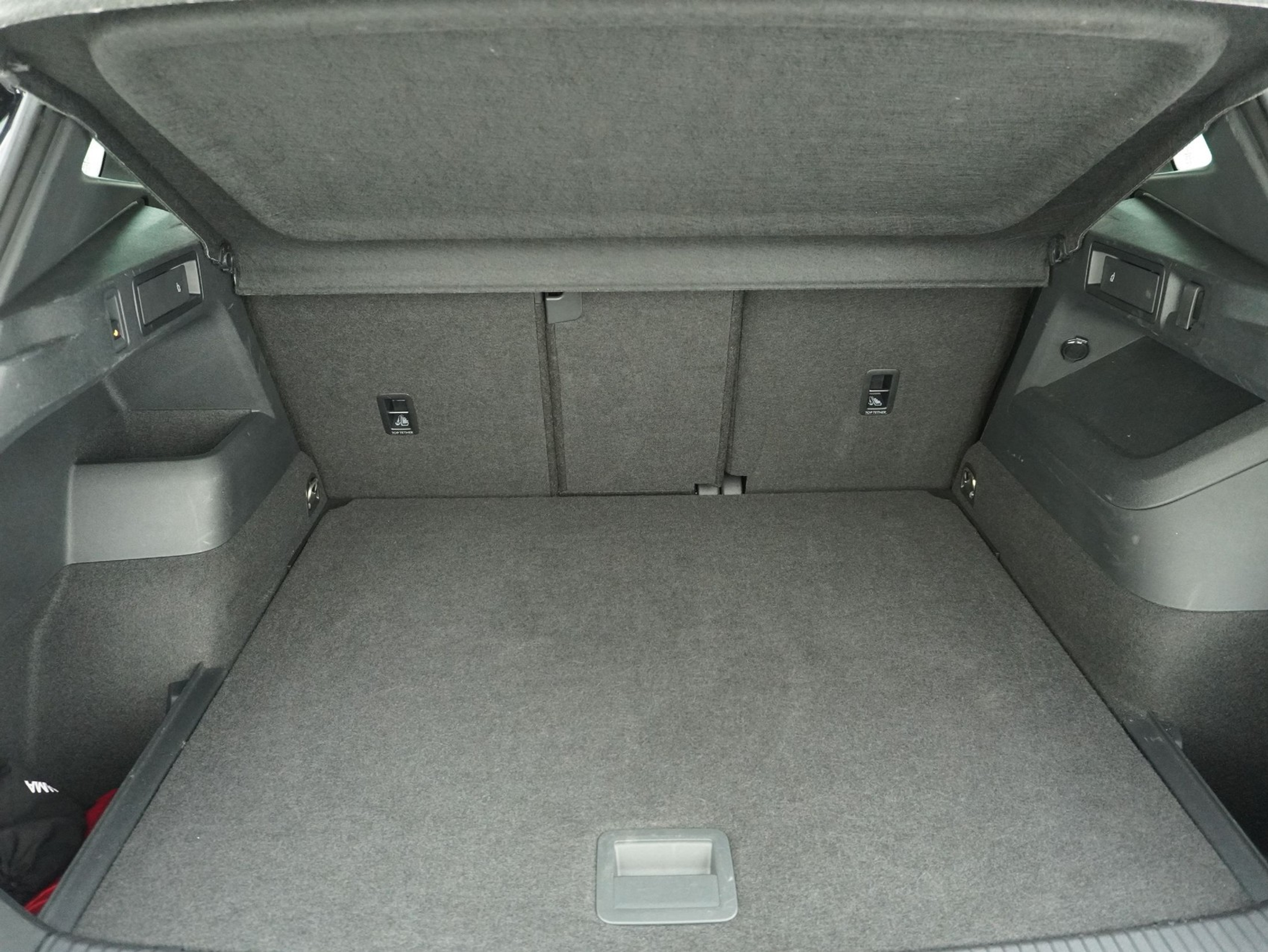 listing desktop thumbnail image 15