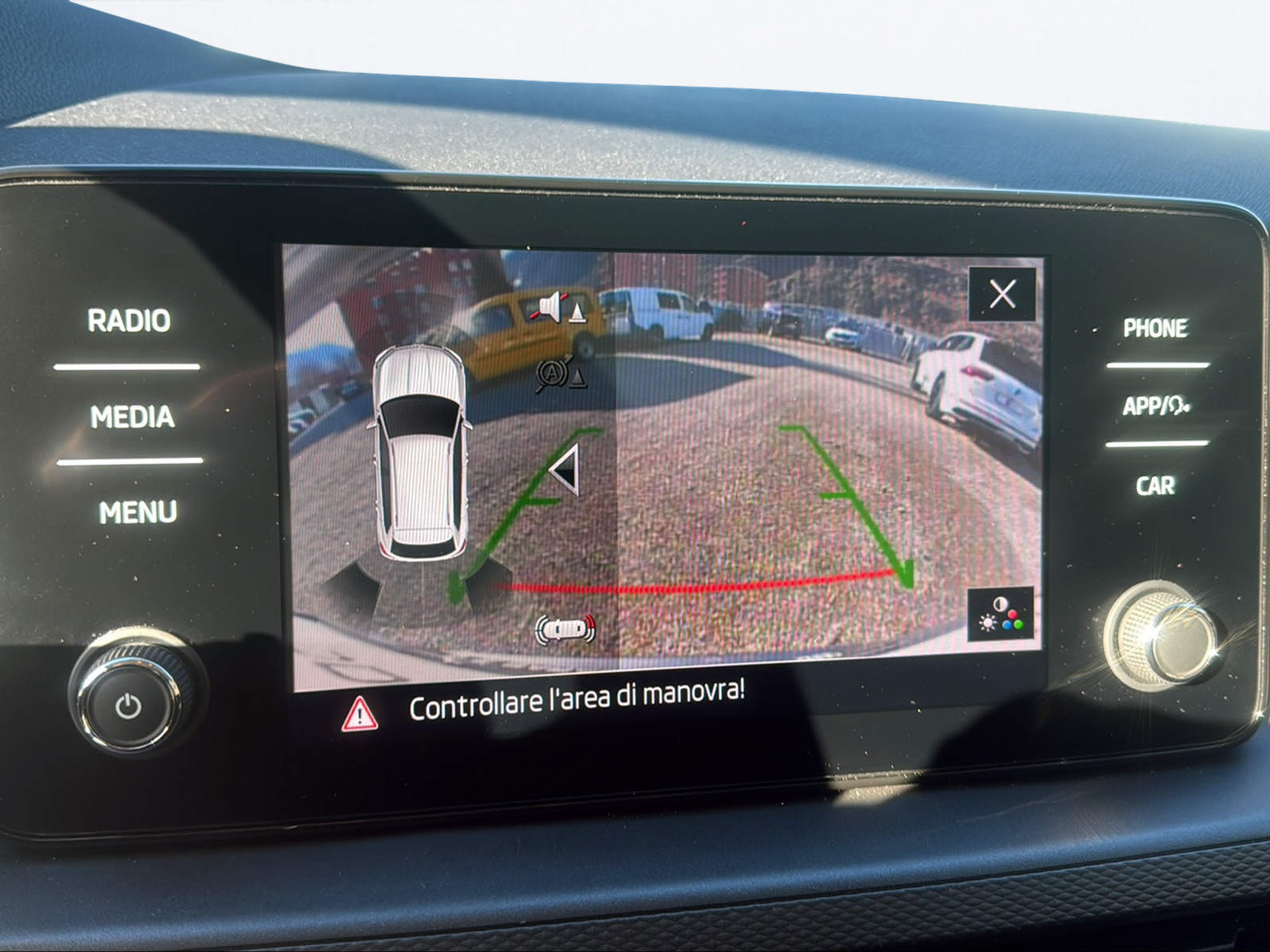 listing desktop thumbnail image 12