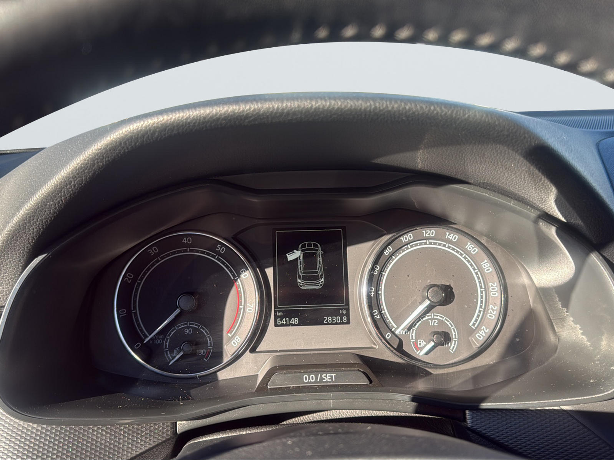 listing desktop thumbnail image 11