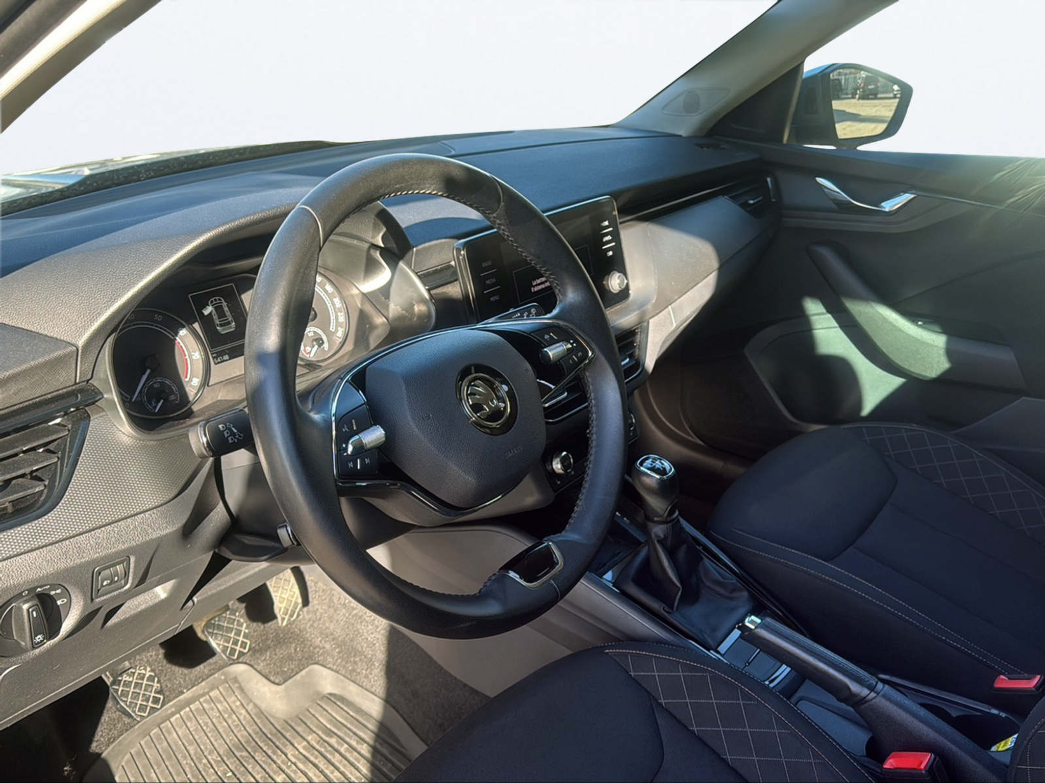 listing desktop thumbnail image 10