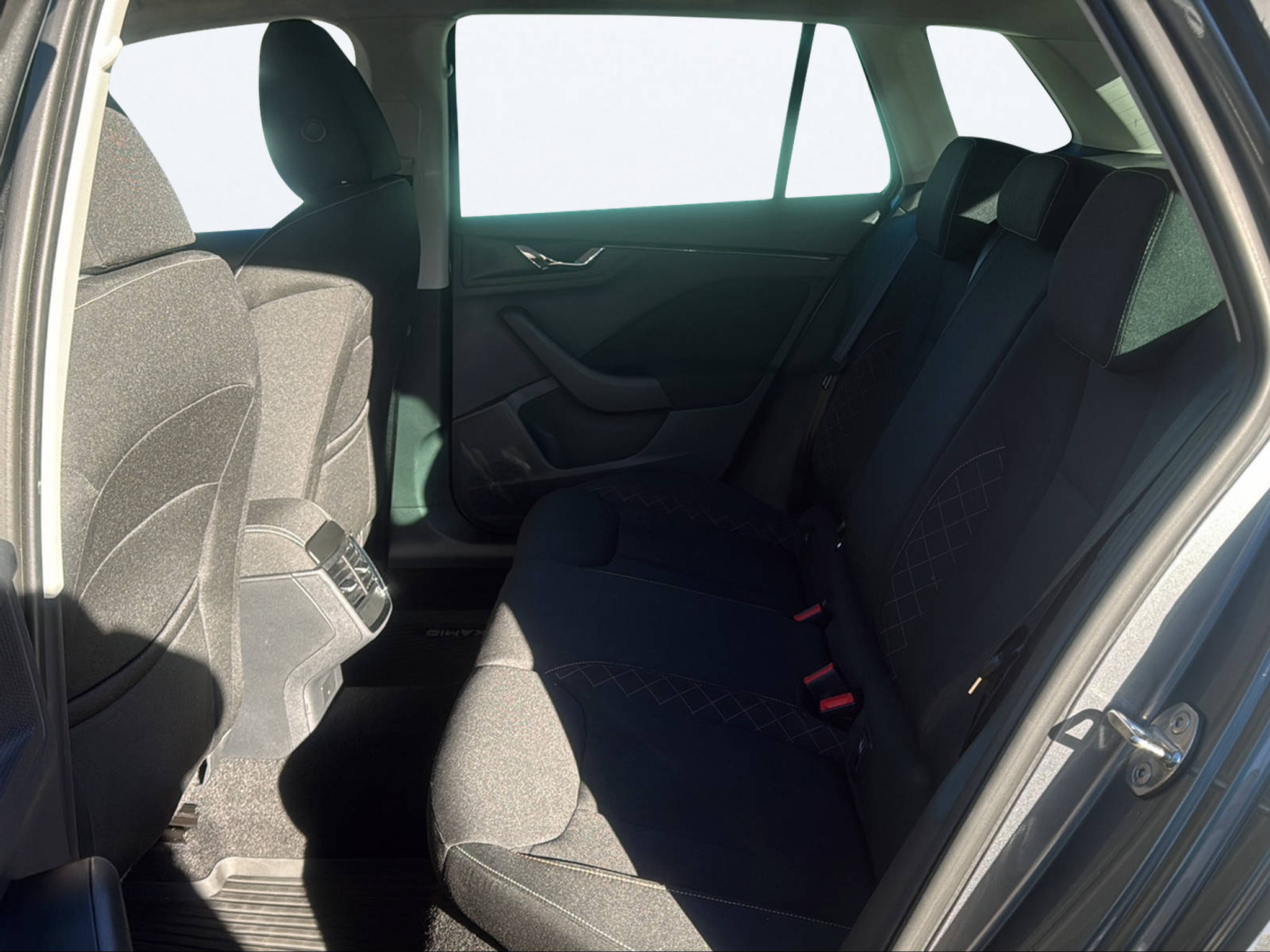 listing desktop thumbnail image 13