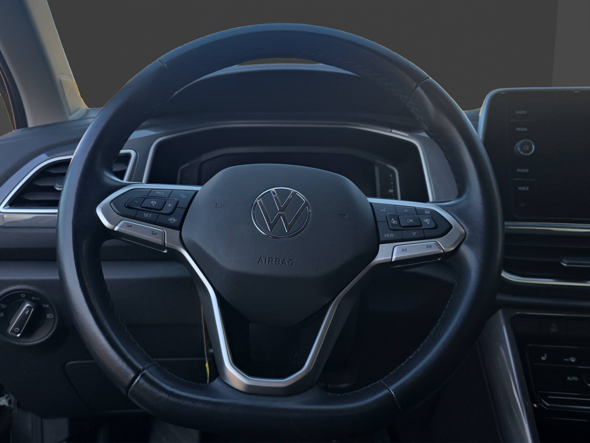 listing desktop thumbnail image 10