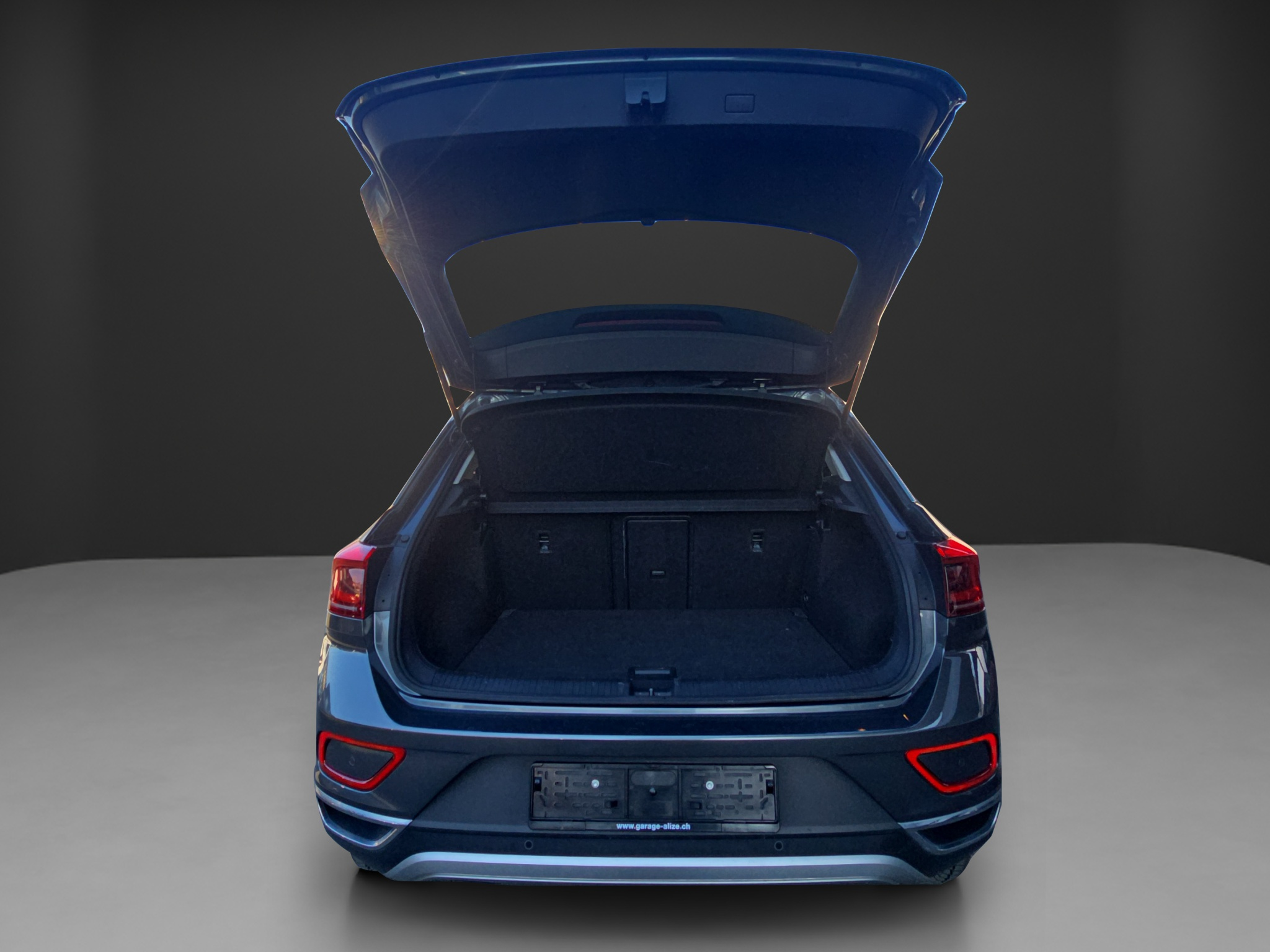 listing desktop thumbnail image 17