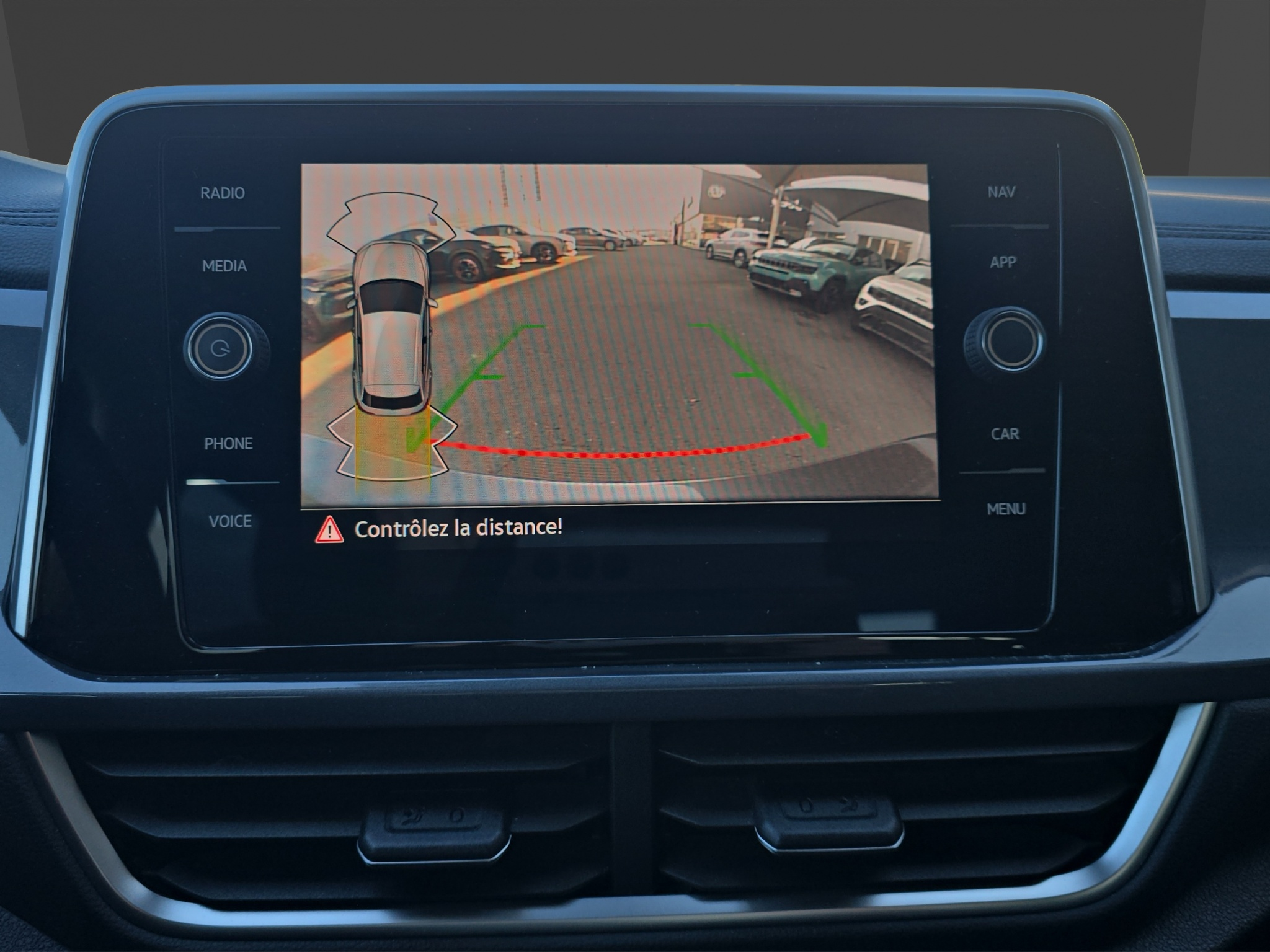 listing desktop thumbnail image 12