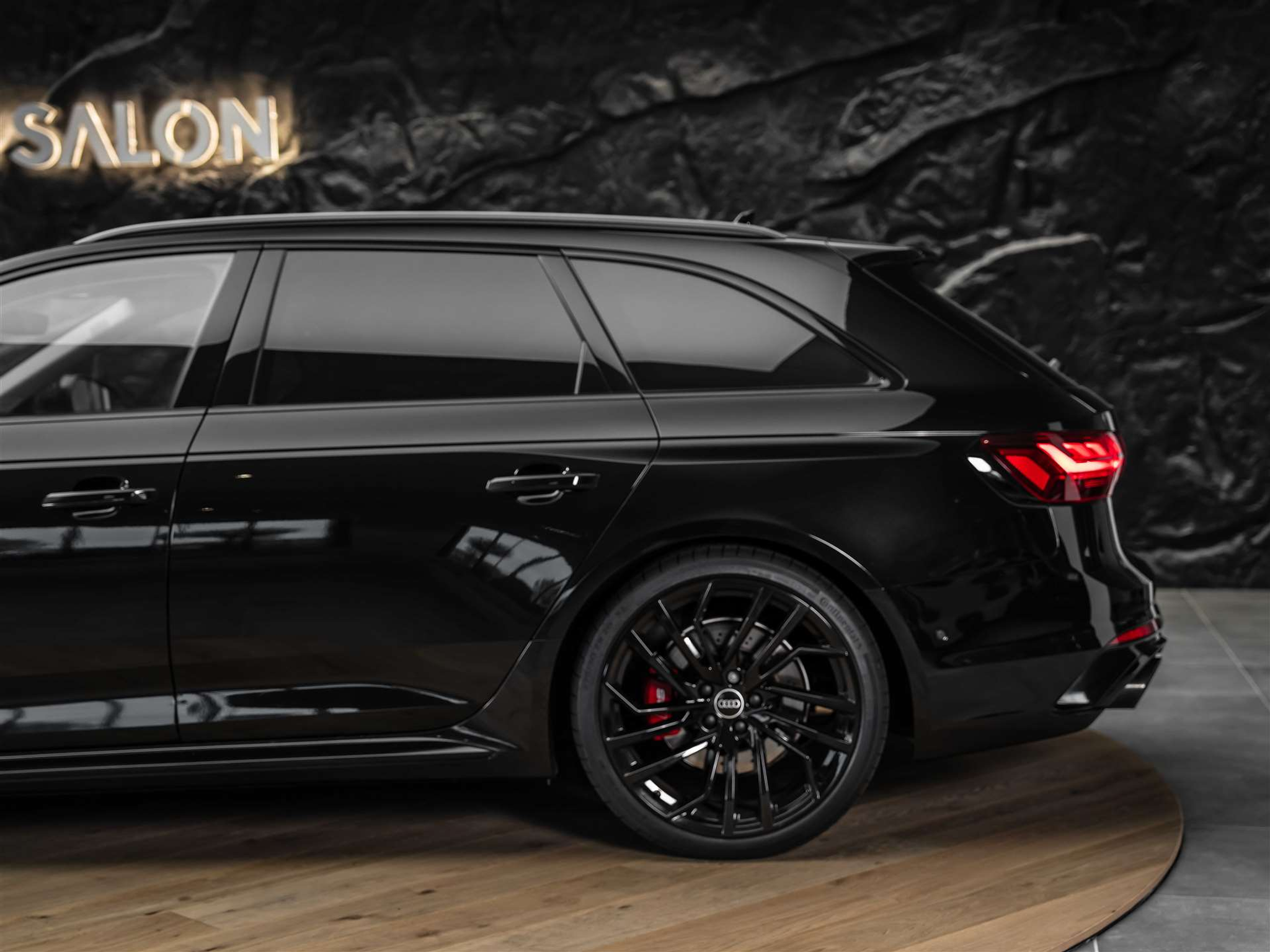 listing desktop thumbnail image 18