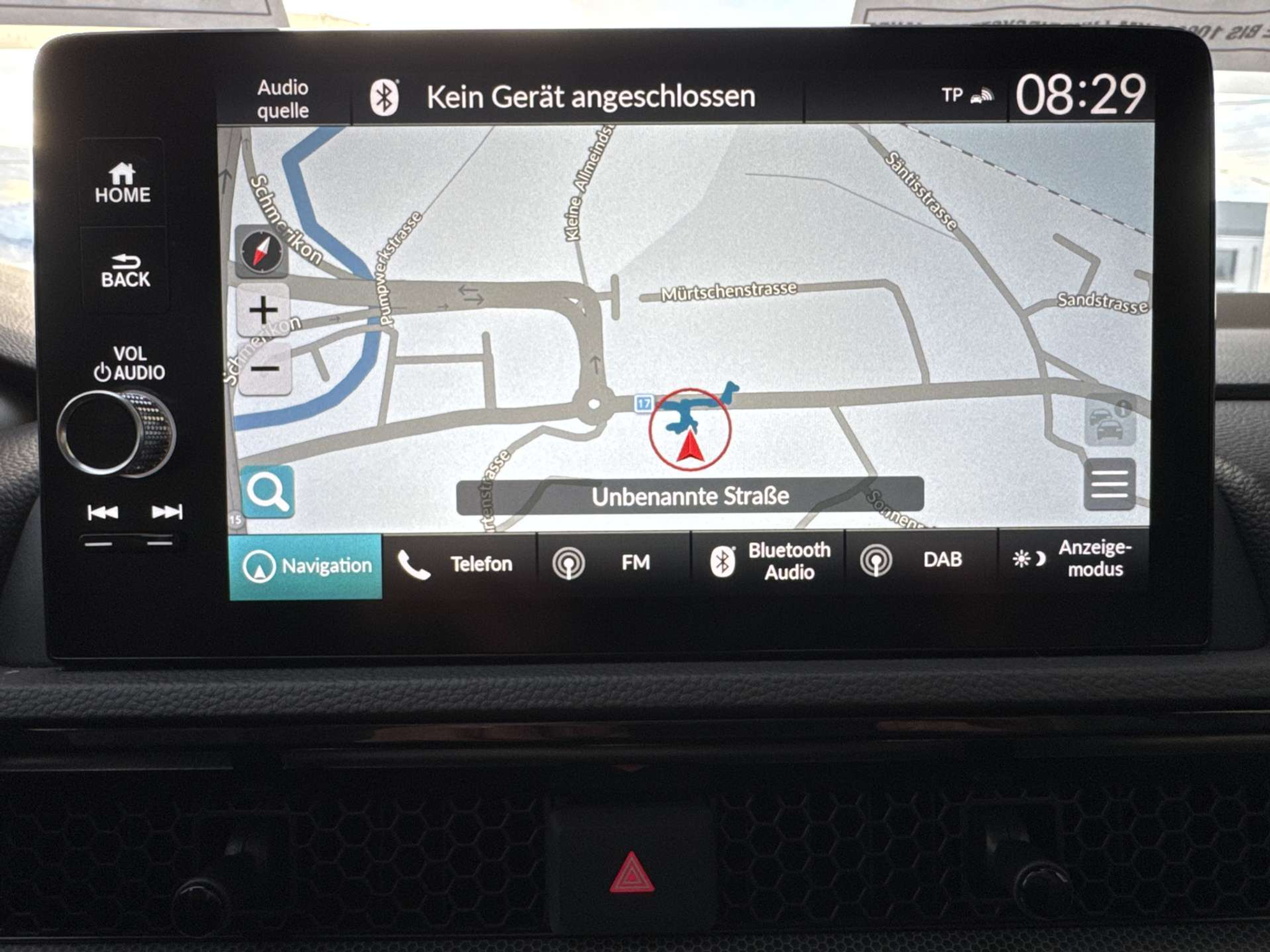 listing desktop thumbnail image 1