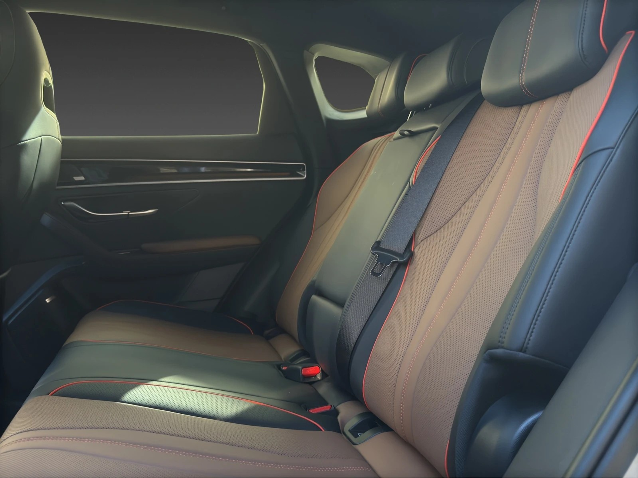 listing desktop thumbnail image 22