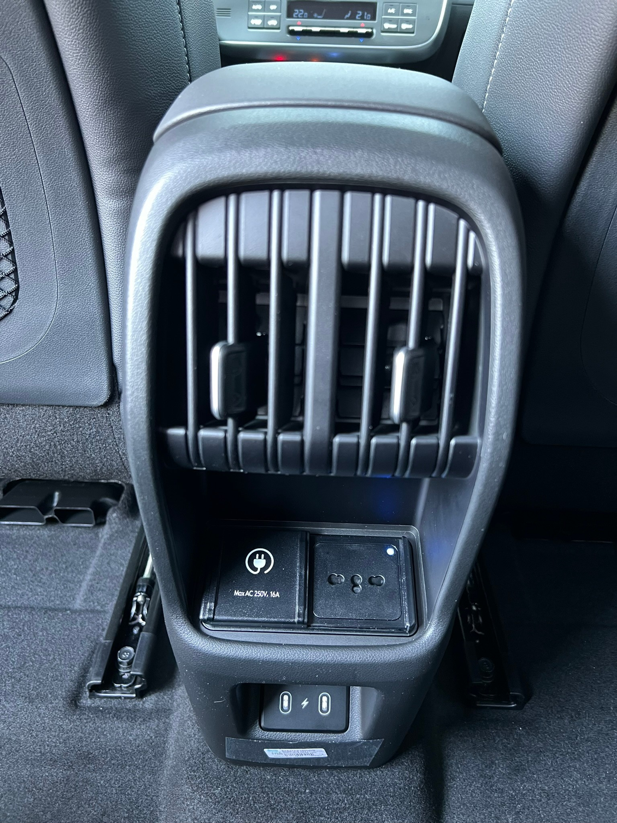 listing desktop thumbnail image 18