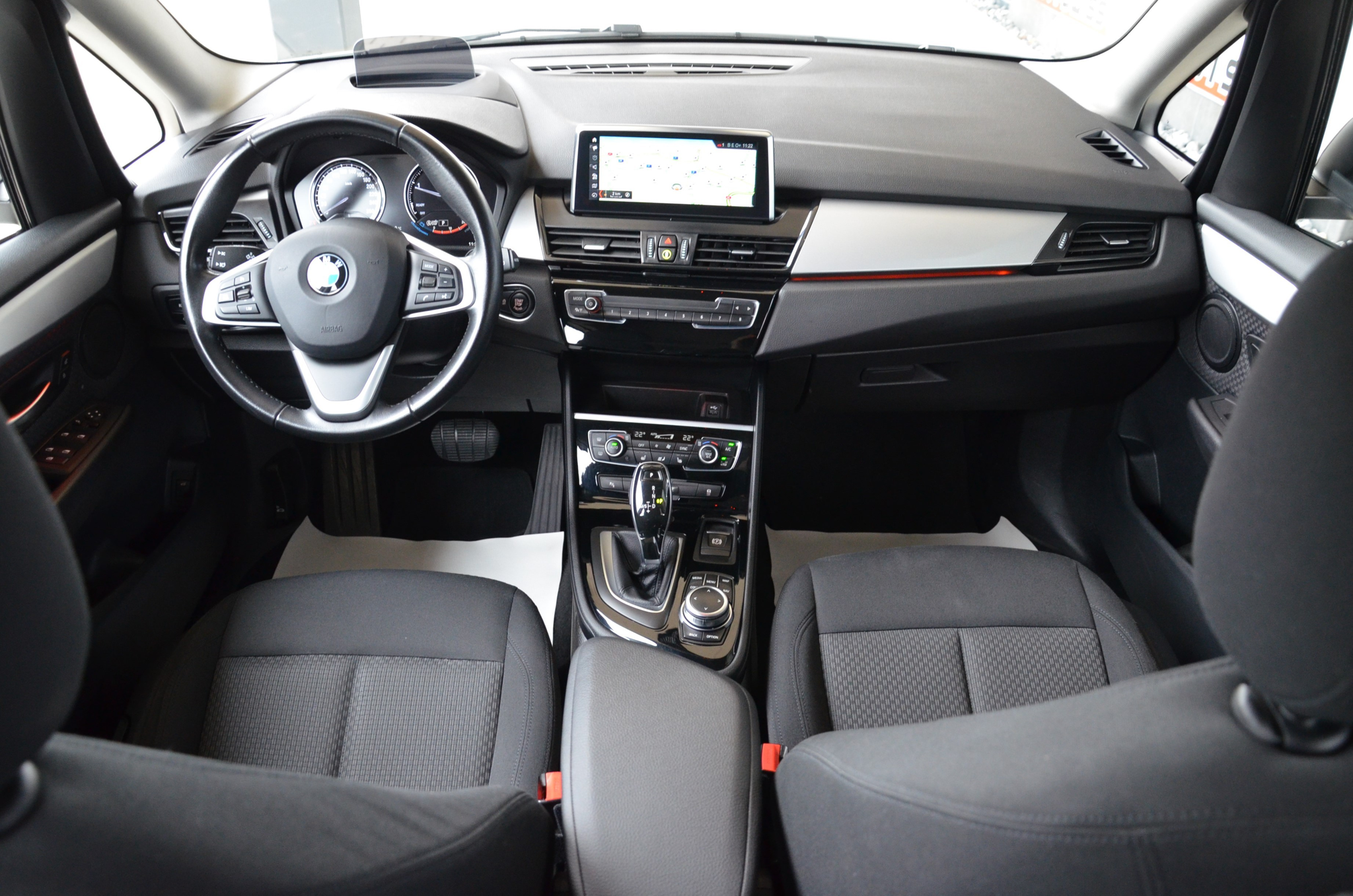 listing desktop thumbnail image 13