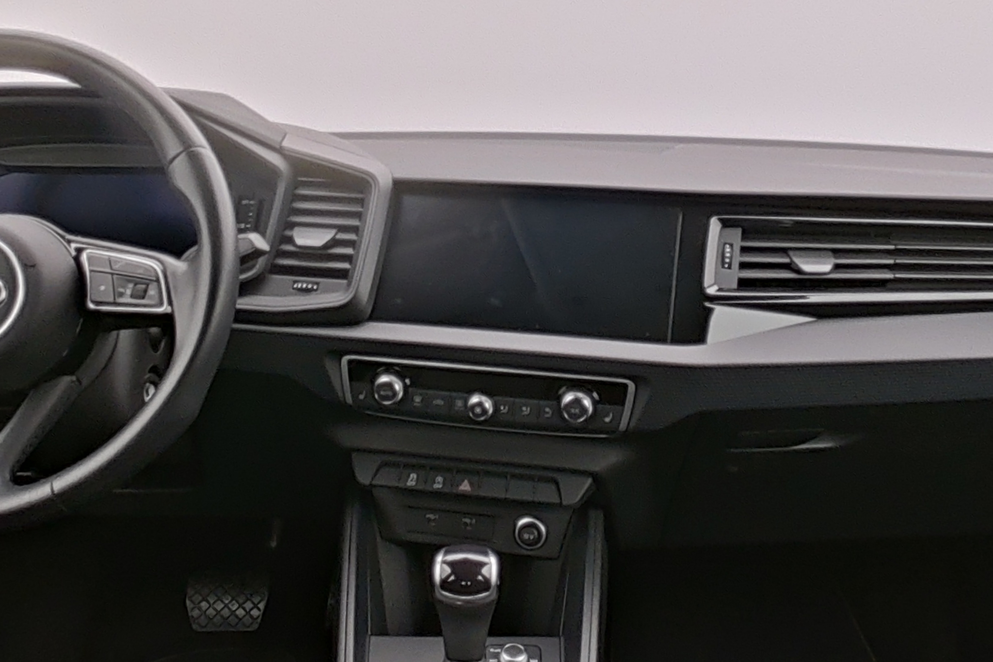 listing desktop thumbnail image 5