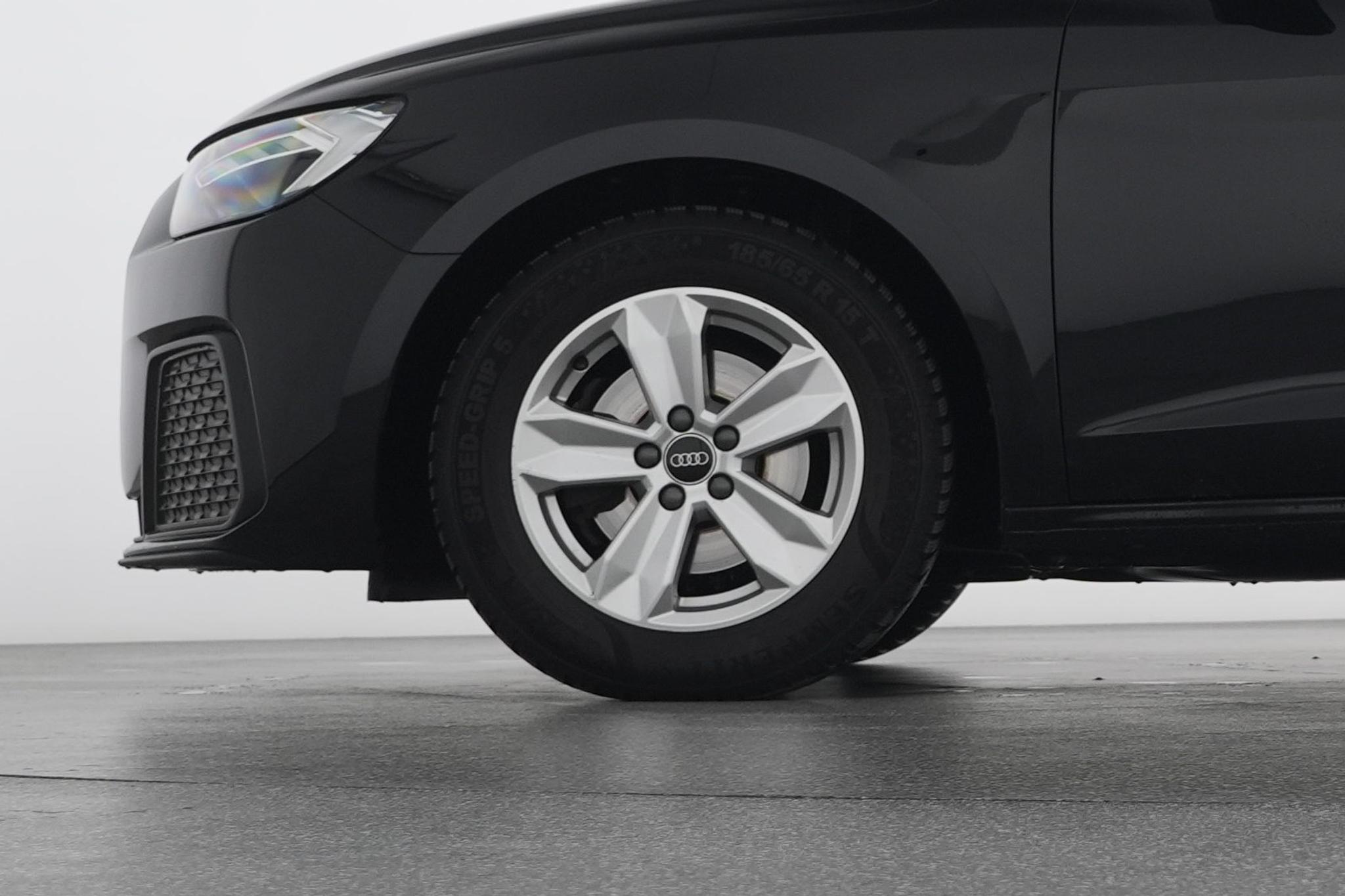 listing desktop thumbnail image 2