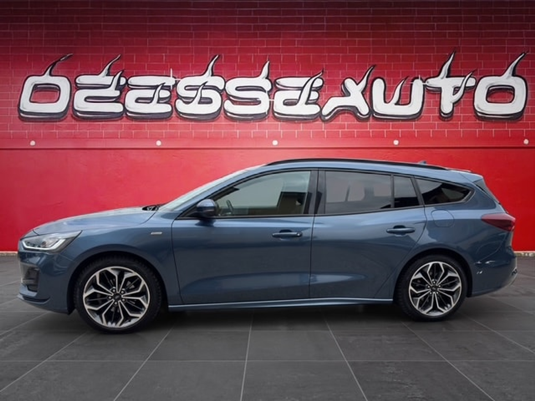 listing desktop thumbnail image 4