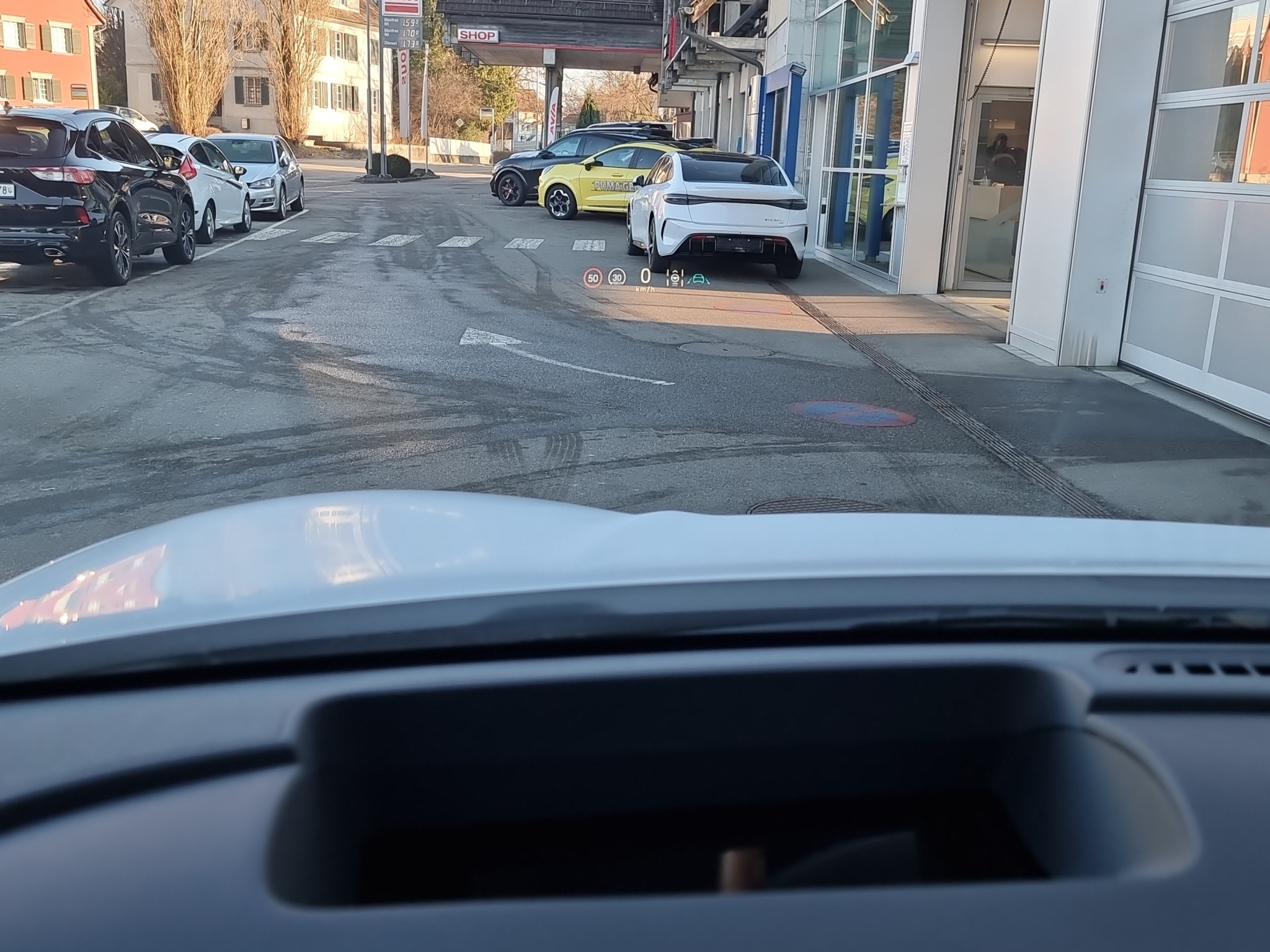 listing desktop thumbnail image 11