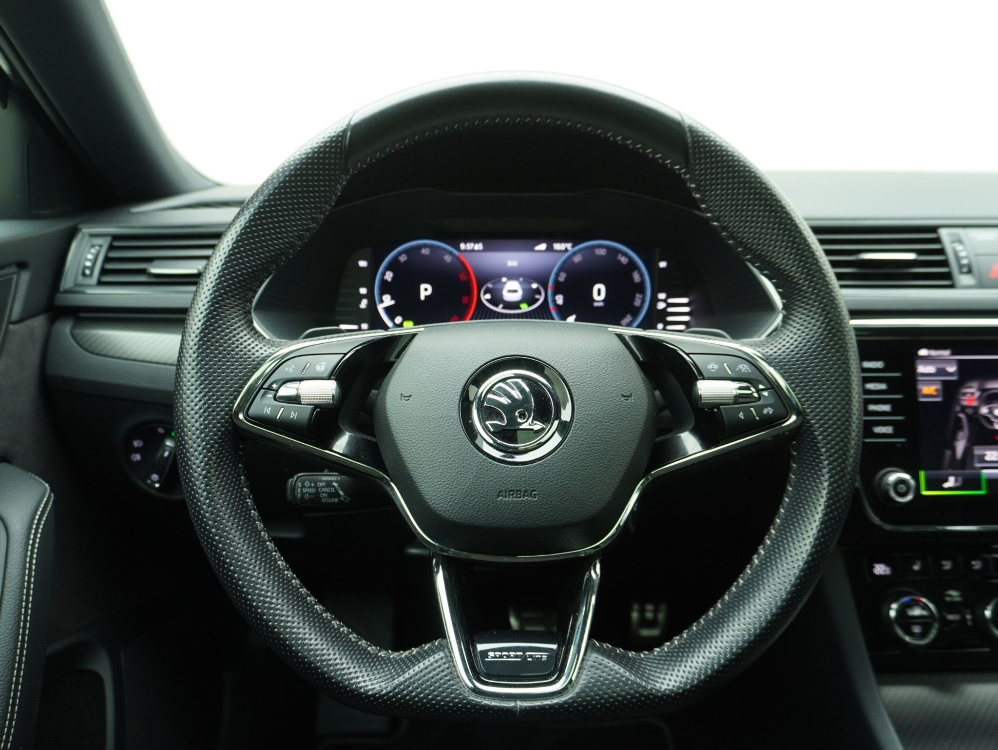 listing desktop thumbnail image 8