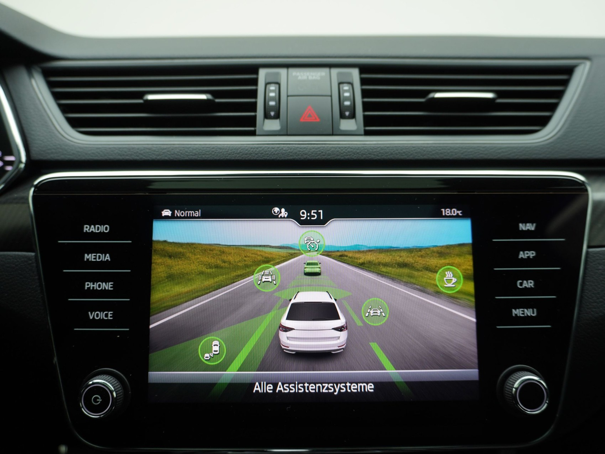 listing desktop thumbnail image 18