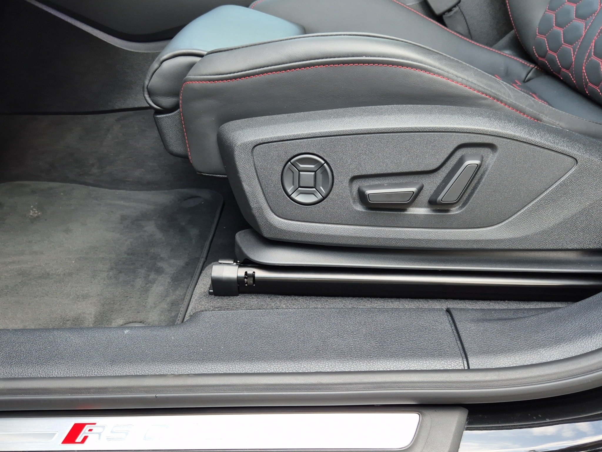 listing desktop thumbnail image 9