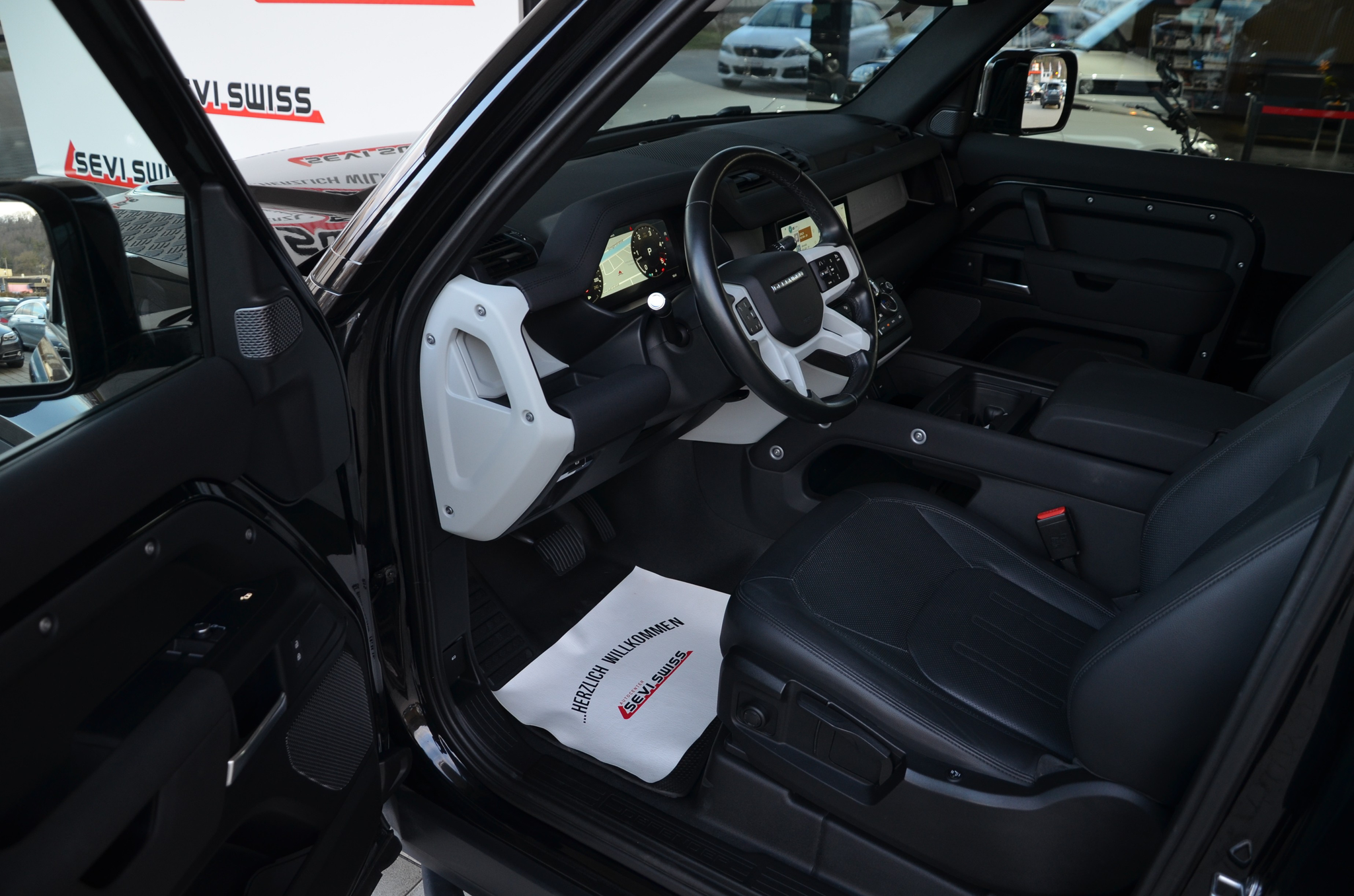 listing desktop thumbnail image 12