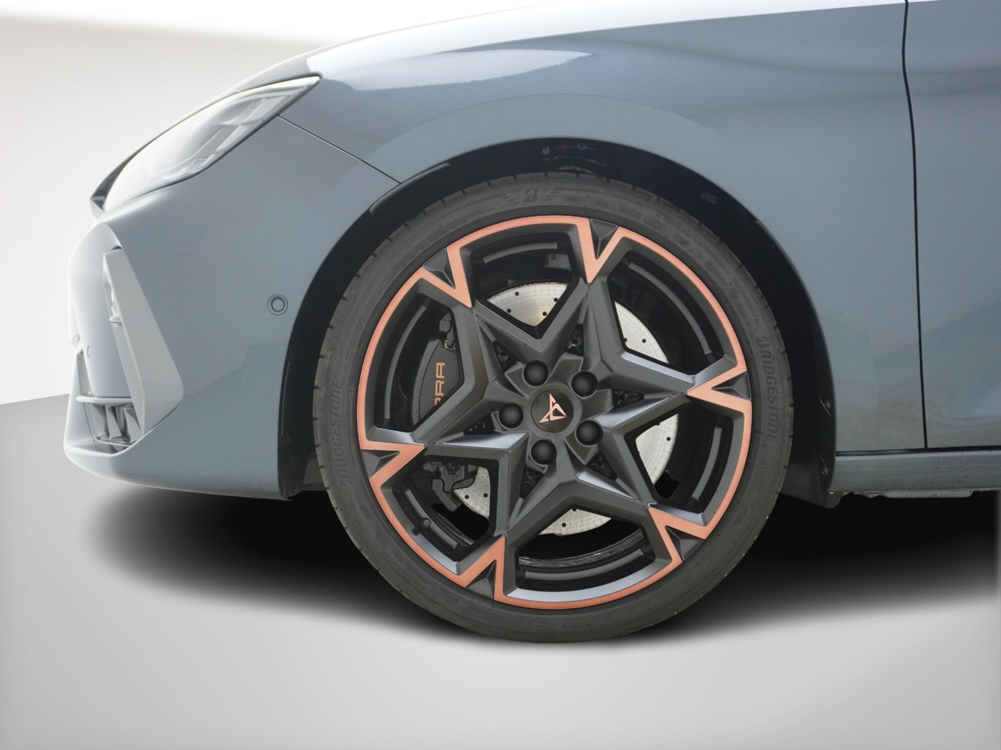 listing desktop thumbnail image 10