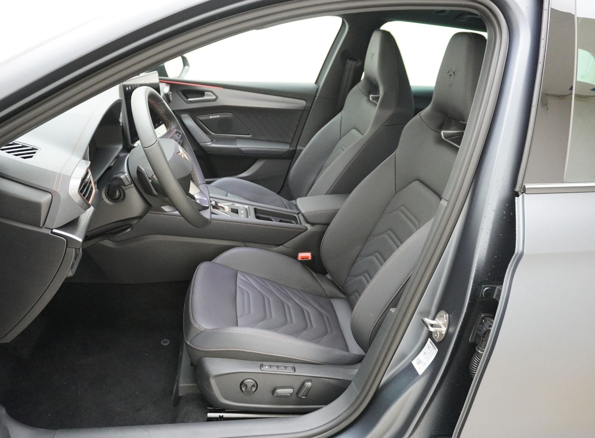 listing desktop thumbnail image 13